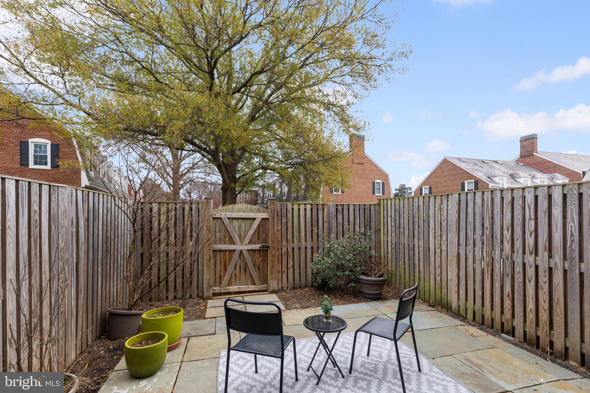 FAIRLINGTON MEWS - Residential