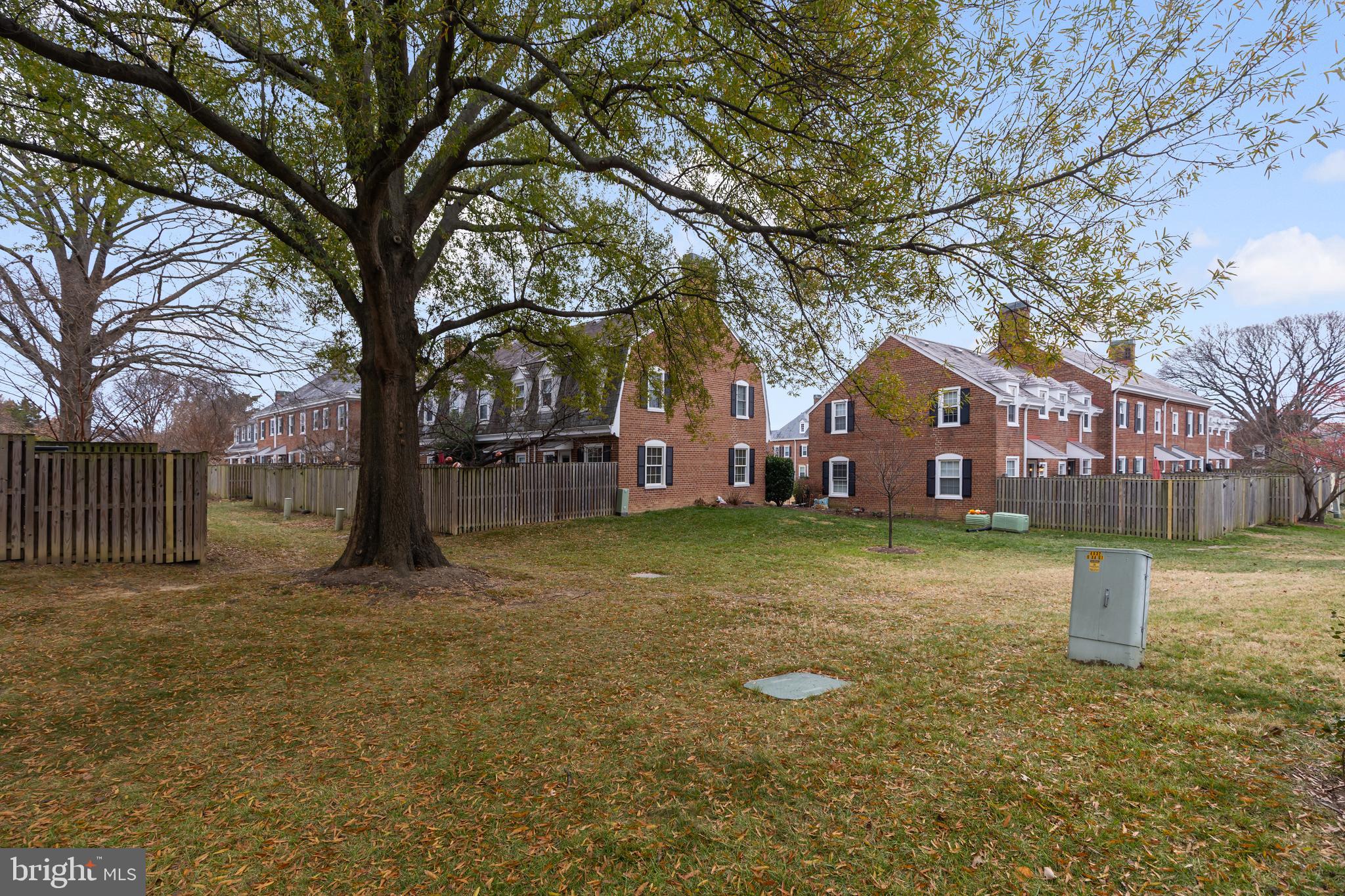 FAIRLINGTON MEWS - Residential