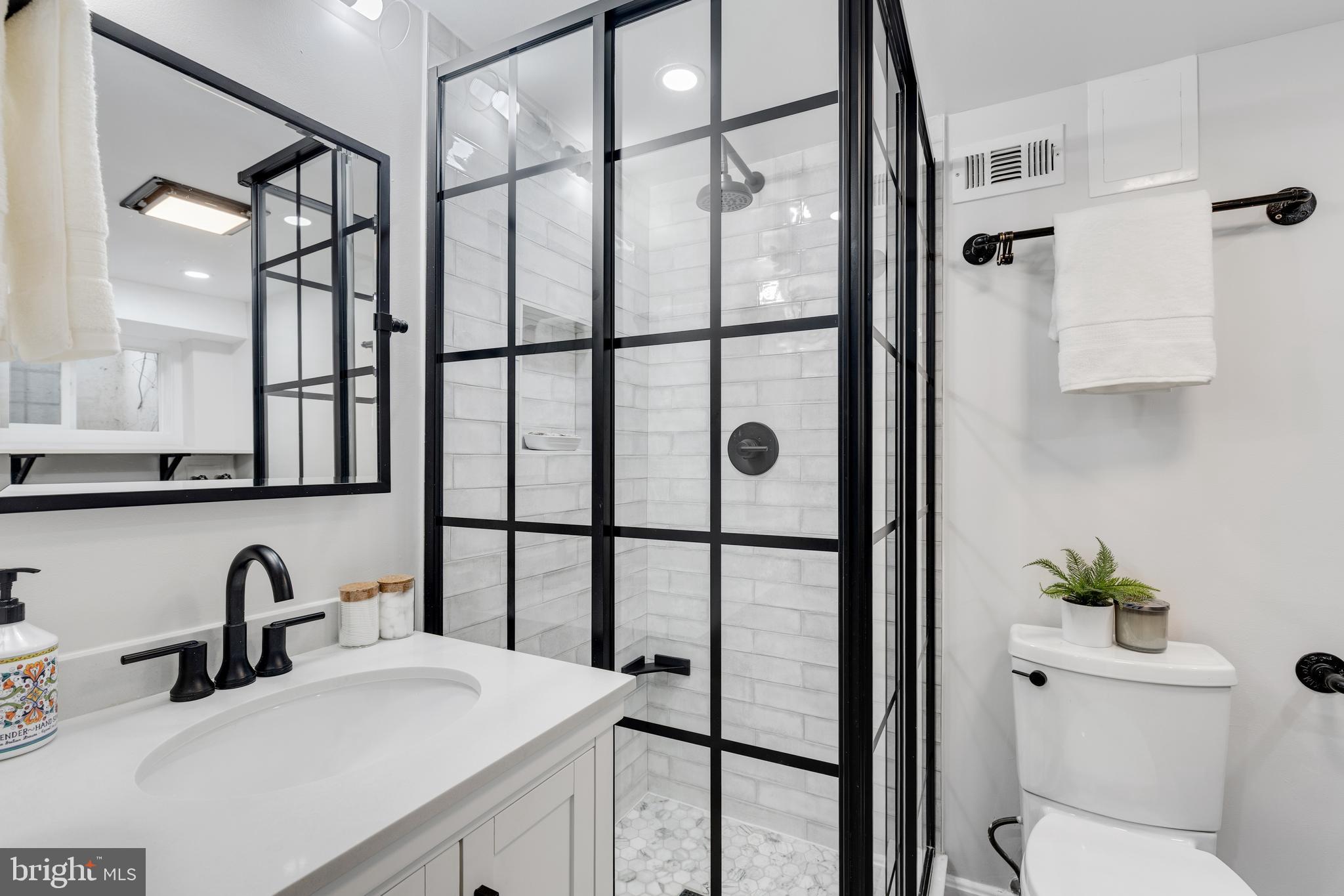 FAIRLINGTON MEWS - Residential