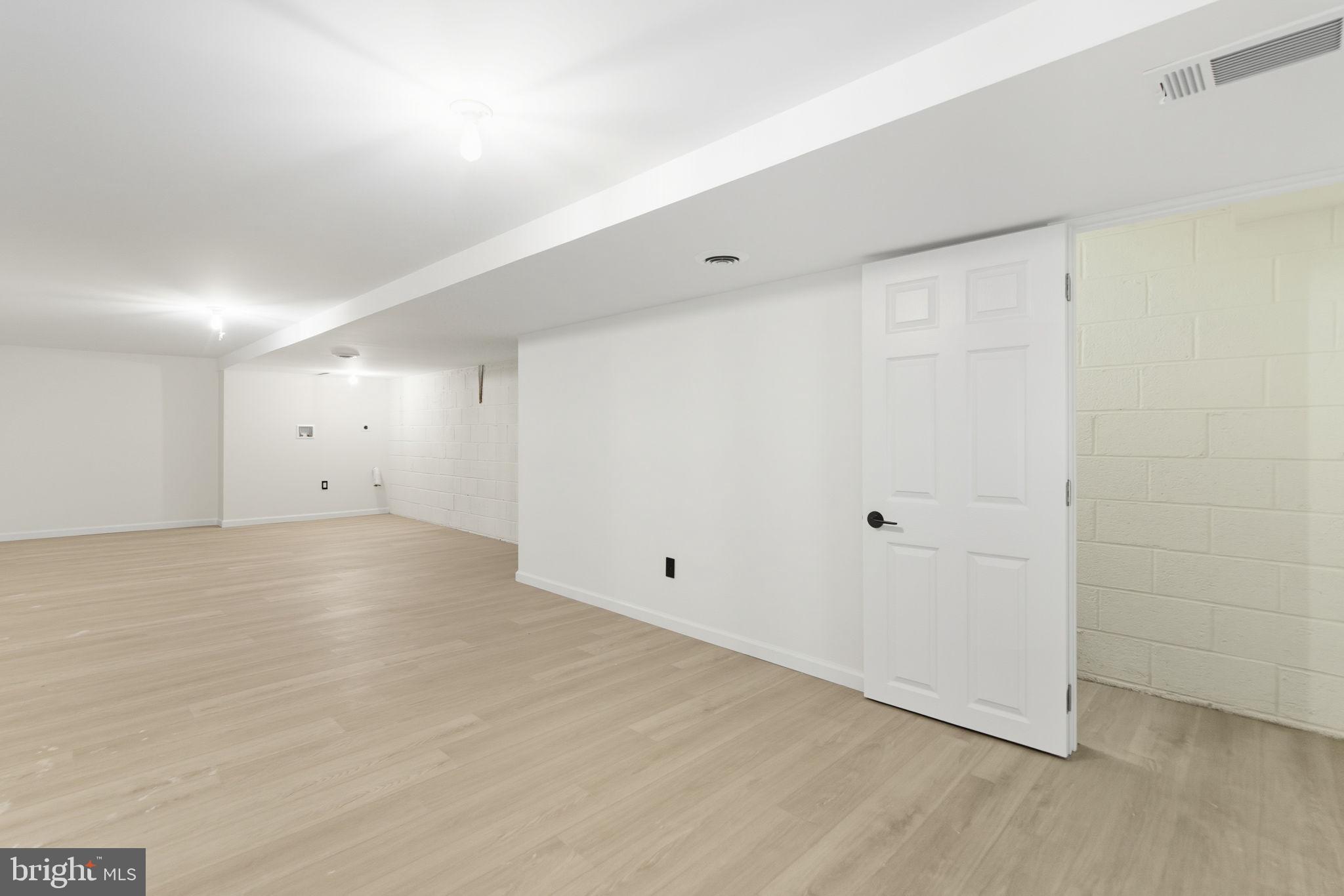 PINE BROOK FARMS - Residential