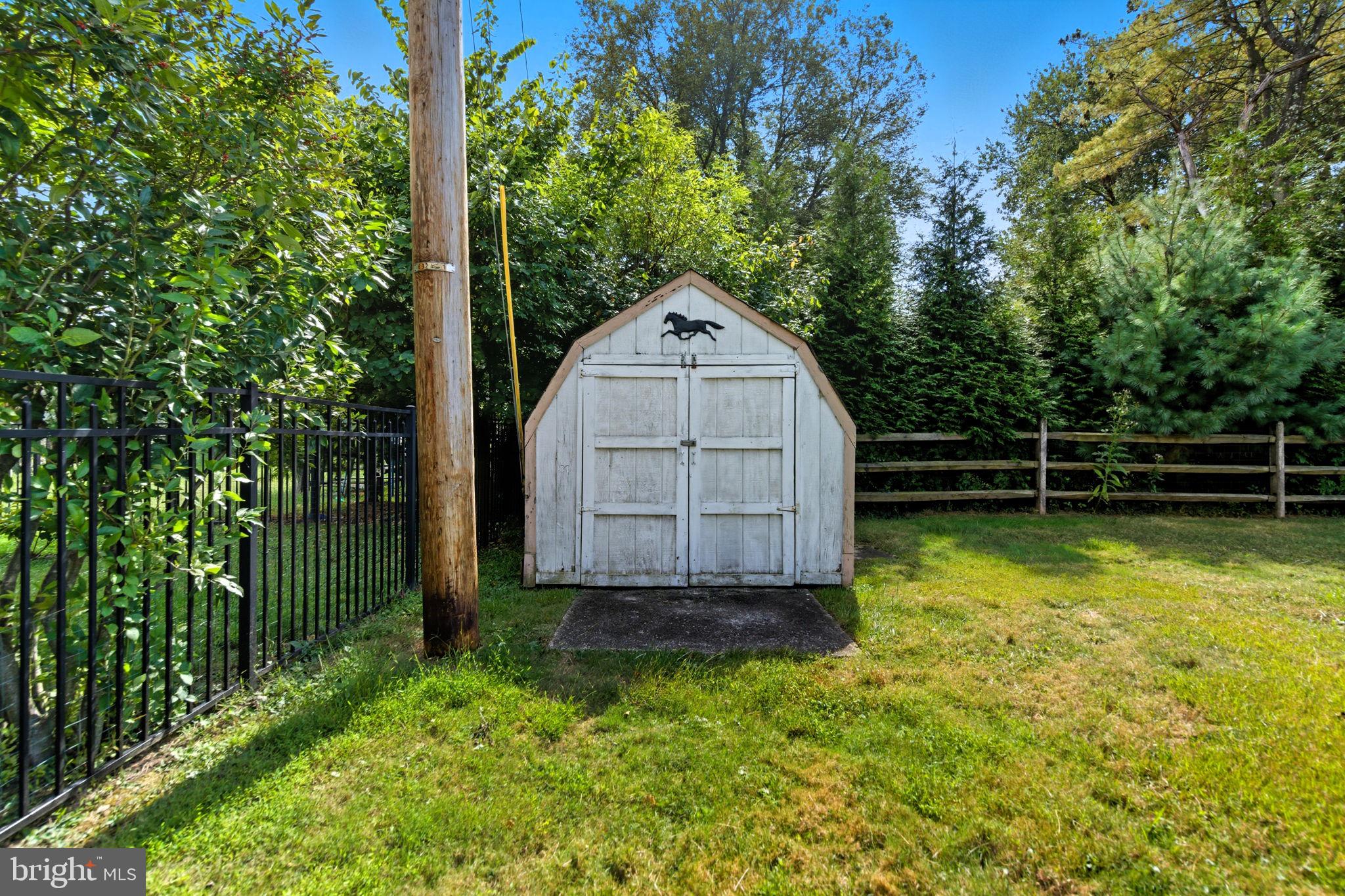 PINE BROOK FARMS - Residential