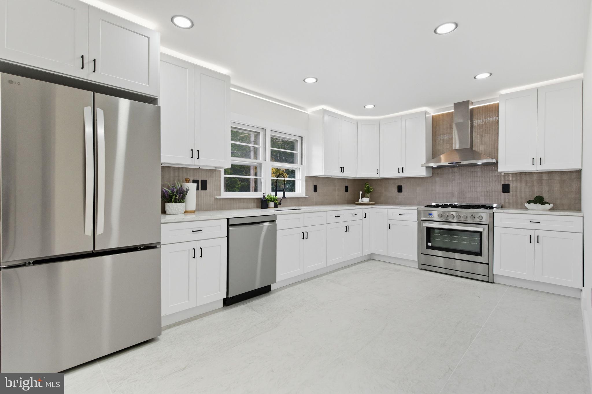 PINE BROOK FARMS - Residential