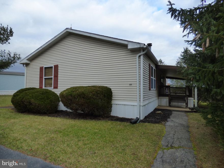 Don’t miss out on this great 1990 1,431 sq ft mobile home with front & rear decks, a shed, a master bedroom with a master bath, 3 bedrooms 2 full baths & a fireplace in the living room.  This mobile home has 3 bedrooms with newer raised panel sliding doors, newer raised panel bedroom doors, some updating in the kitchen, a deep double bowl kitchen sink with a newer chrome faucet, all appliances, a newer water heater, neutral carpeting & neutral vinyl floors, decks with steps to grade, multiple skylights, off street parking & vaulted ceilings.  Hurry before this great opportunity passes you by!  This is a cash, 'as is' sale.