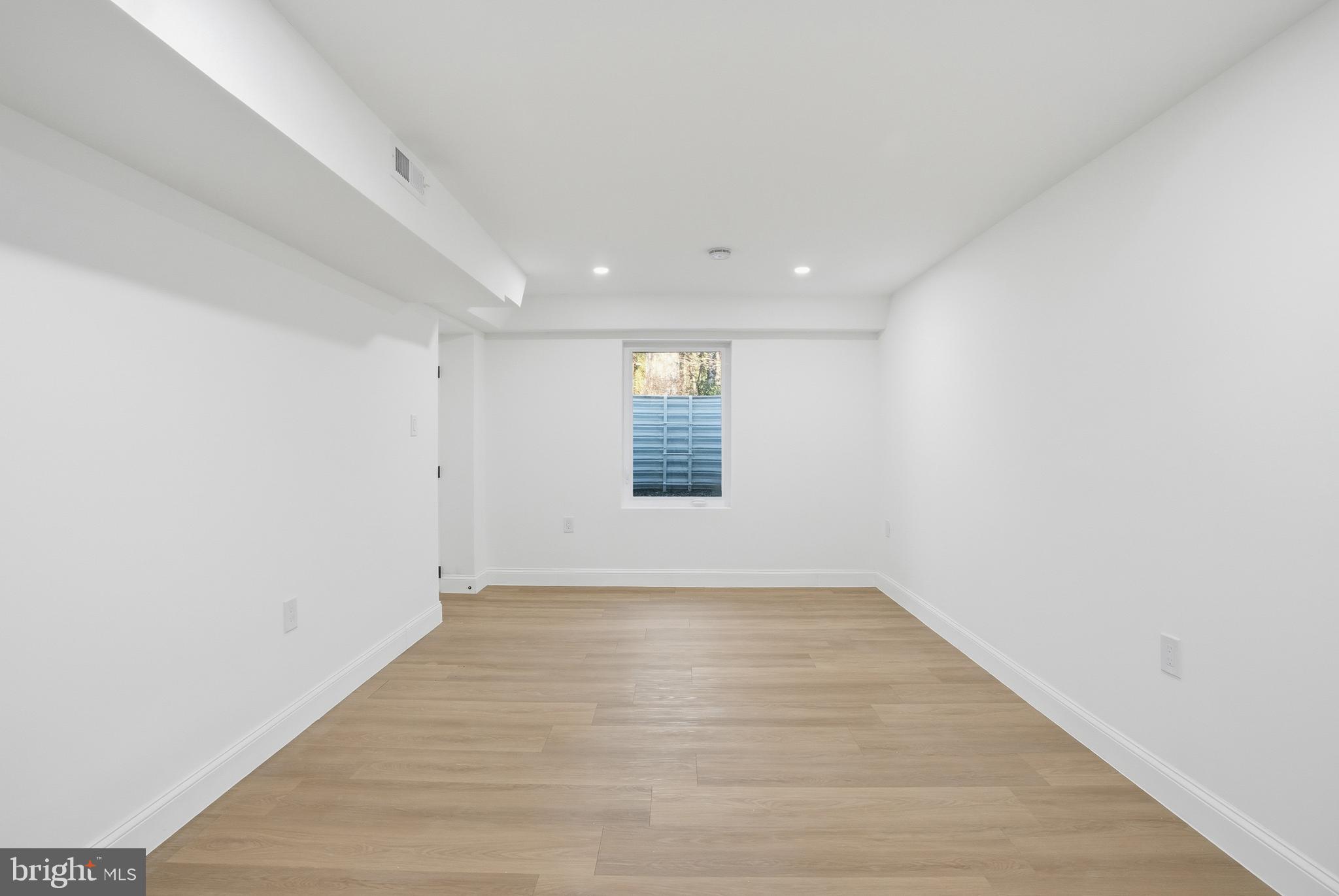 COBBDALE - Residential