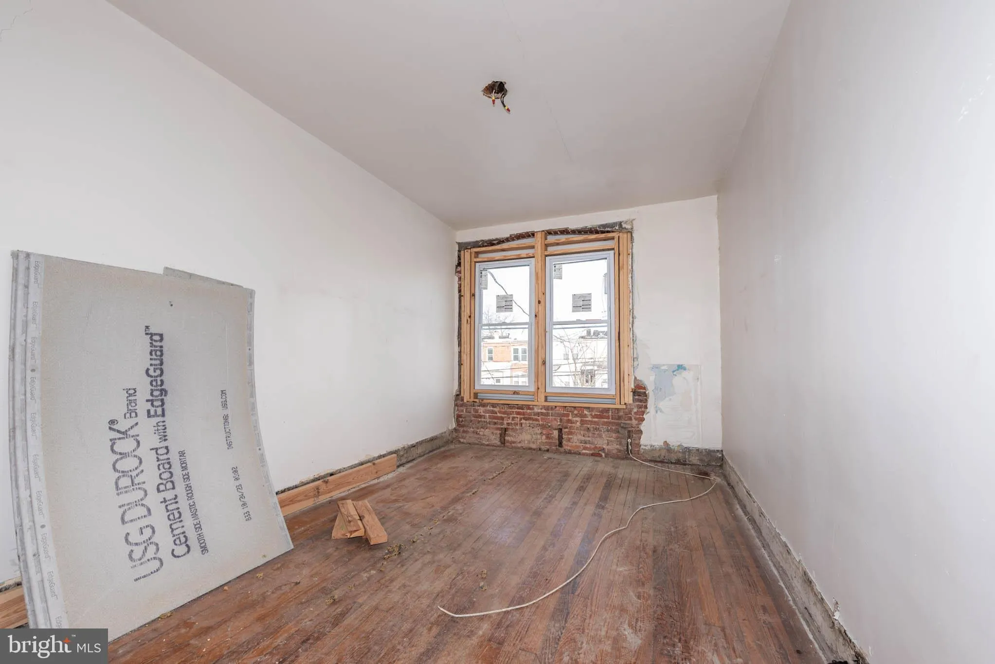 Baltimore, Maryland 21215, United States, 3 Bedrooms Bedrooms, ,1 BathroomBathrooms,Residential,Pending,14586