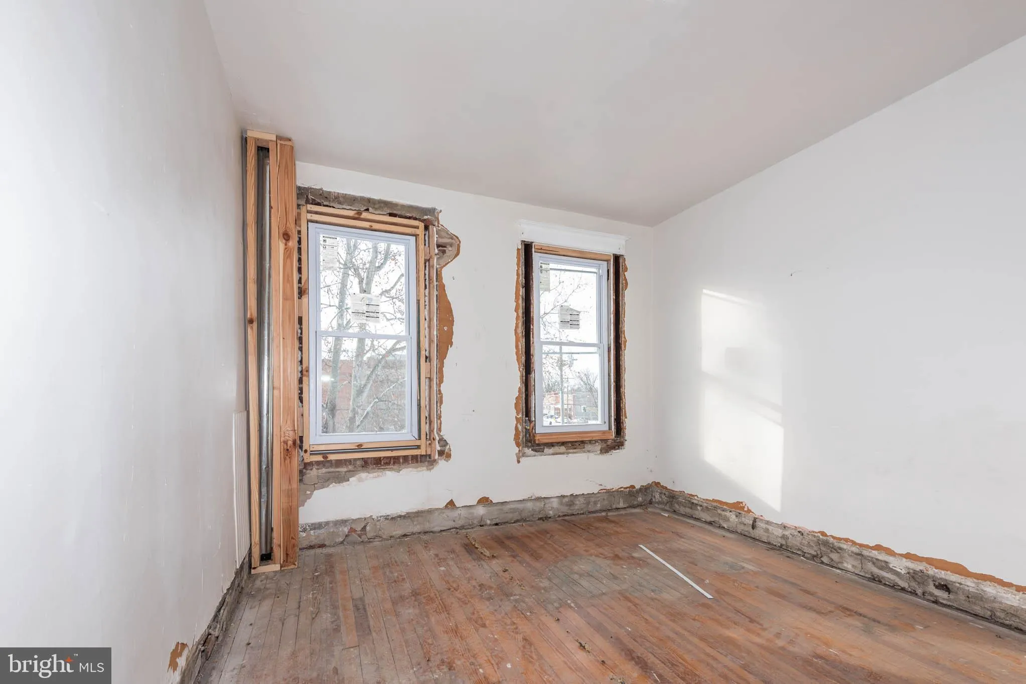 Baltimore, Maryland 21215, United States, 3 Bedrooms Bedrooms, ,1 BathroomBathrooms,Residential,Pending,14586