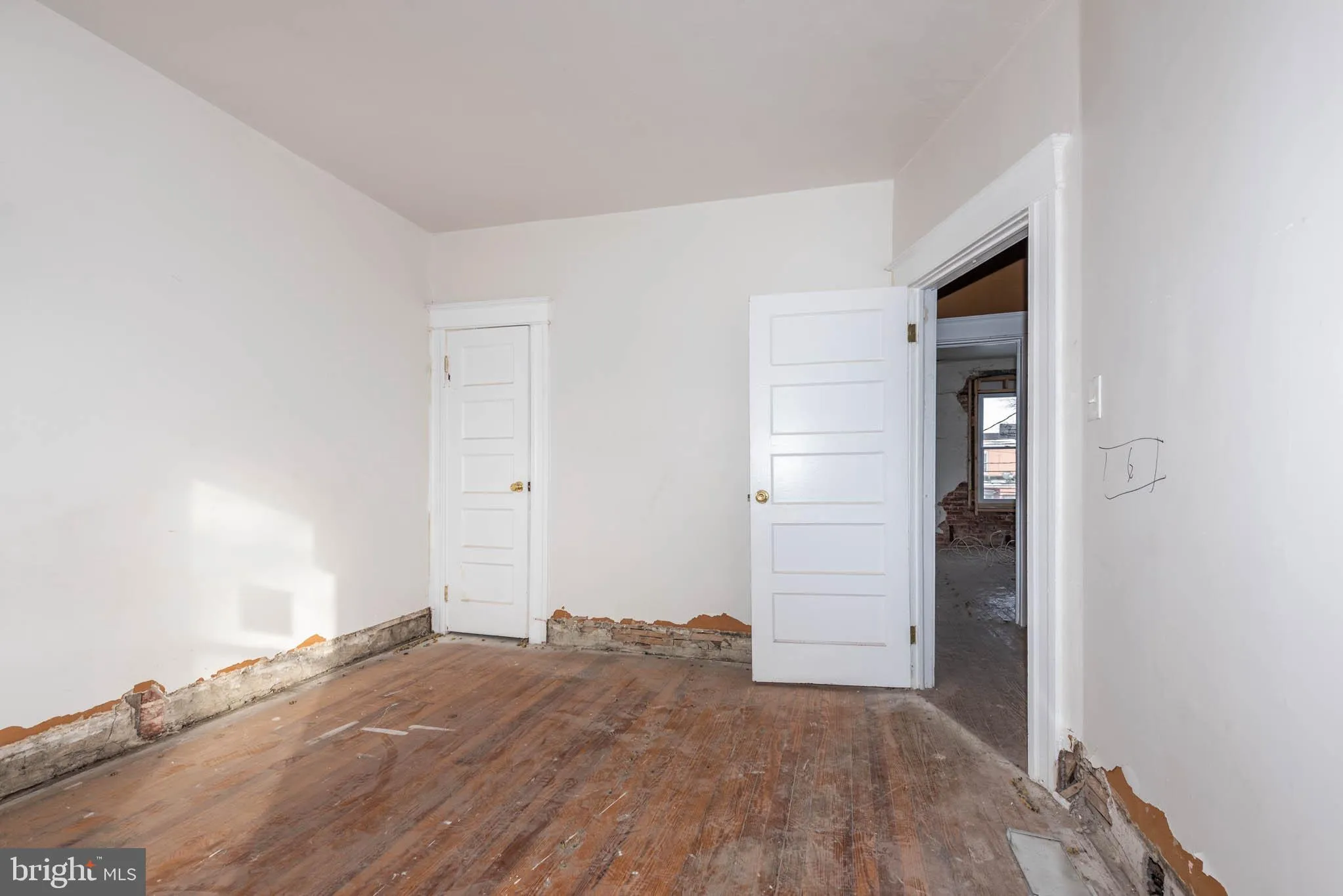 Baltimore, Maryland 21215, United States, 3 Bedrooms Bedrooms, ,1 BathroomBathrooms,Residential,Pending,14586