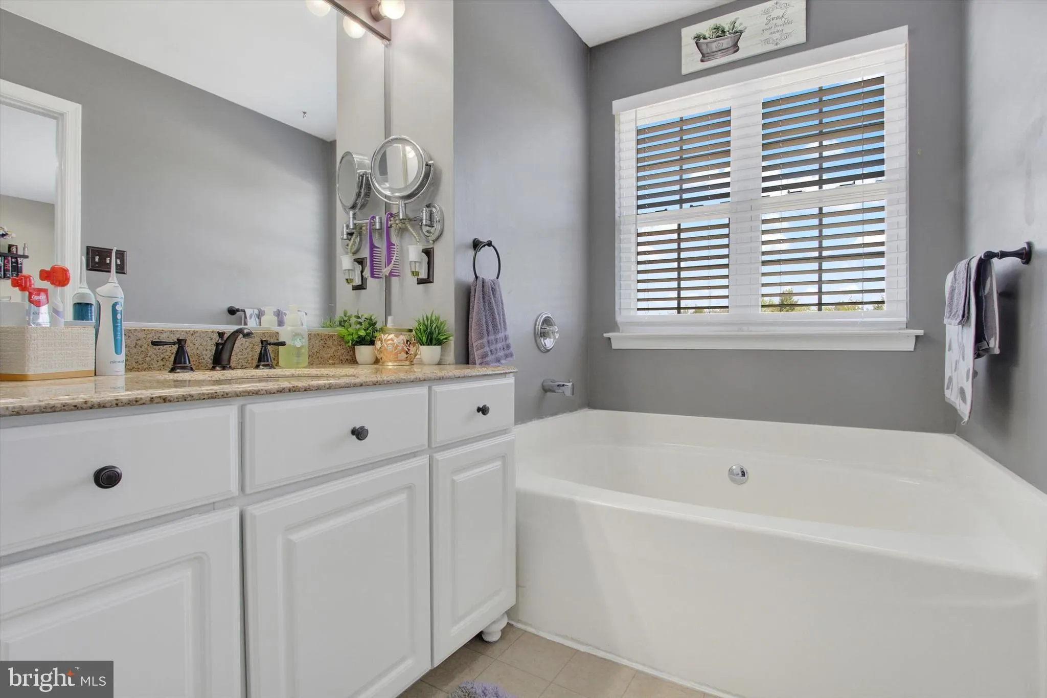 Hanover, Pennsylvania 17331, United States, 4 Bedrooms Bedrooms, ,4 BathroomsBathrooms,Residential,Active,121036