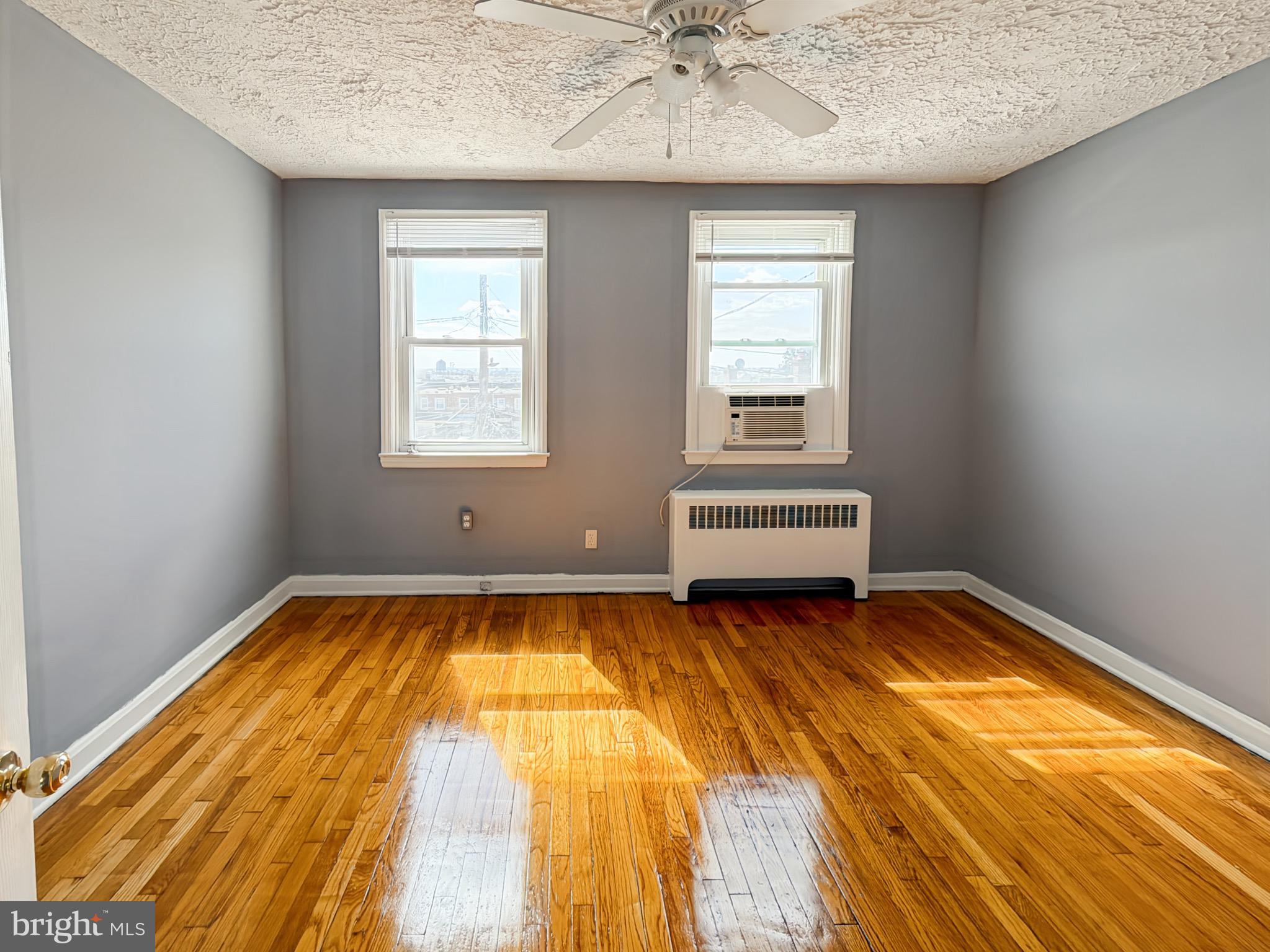 BROADWAY EAST - Residential