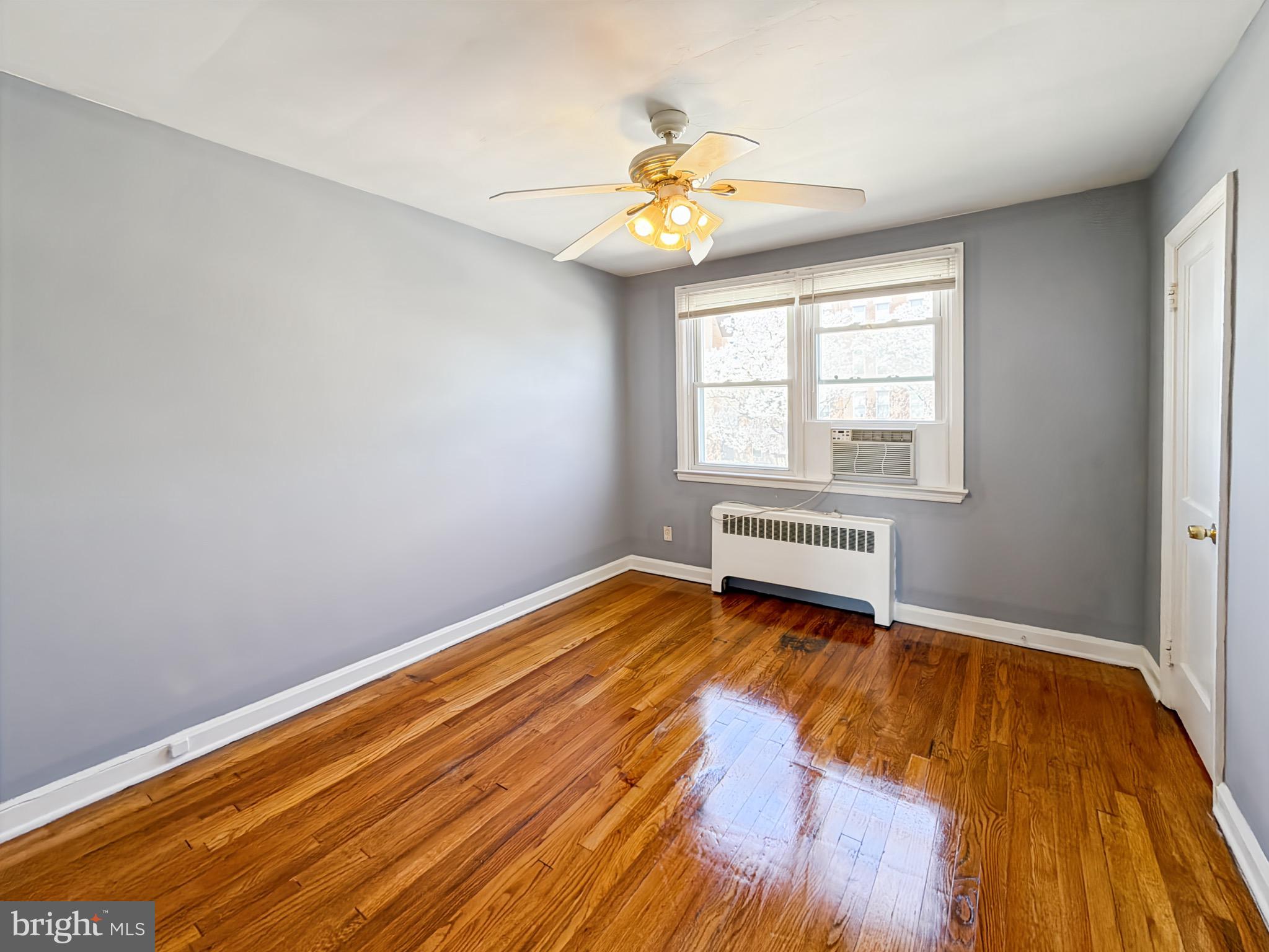 BROADWAY EAST - Residential