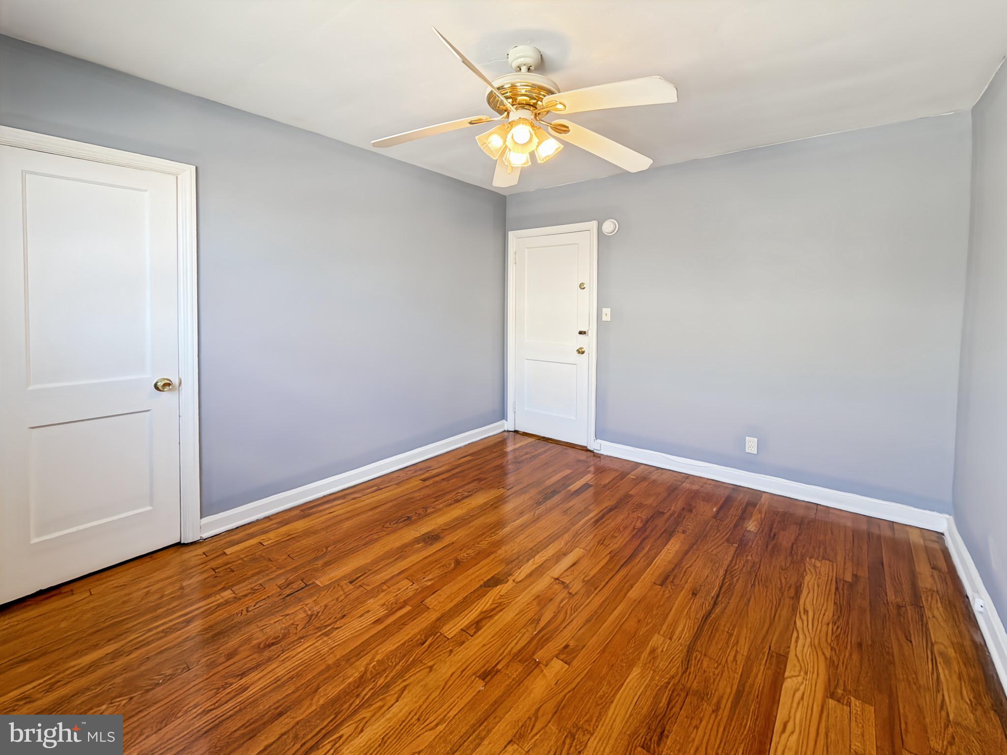 BROADWAY EAST - Residential