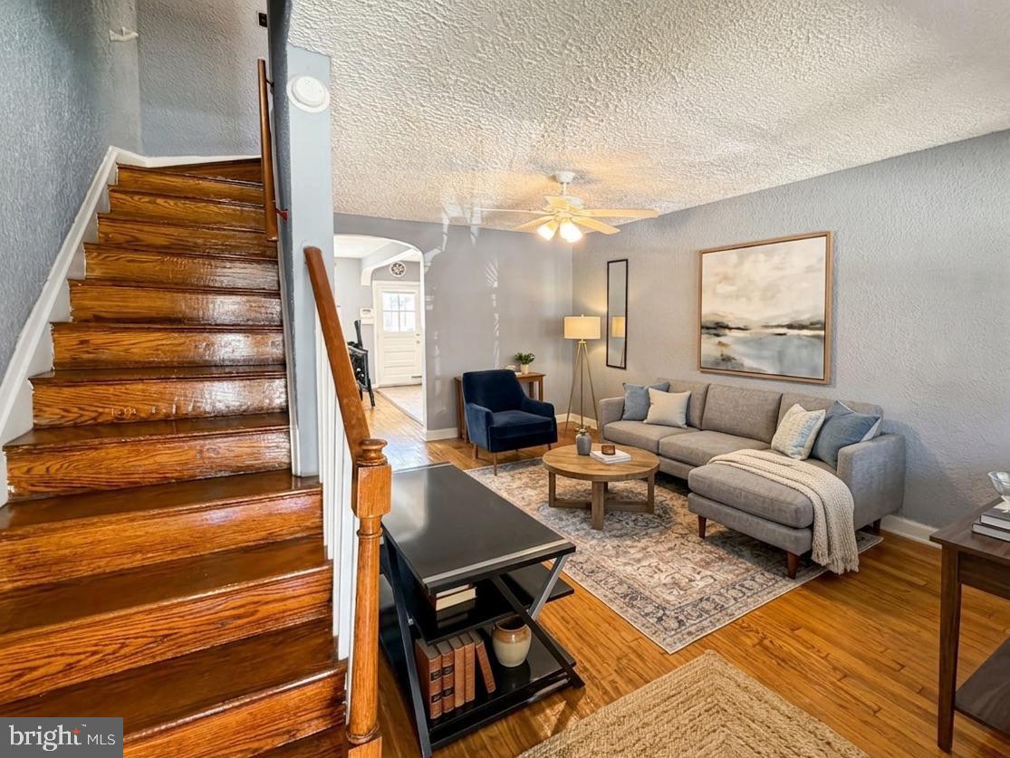 BROADWAY EAST - Residential