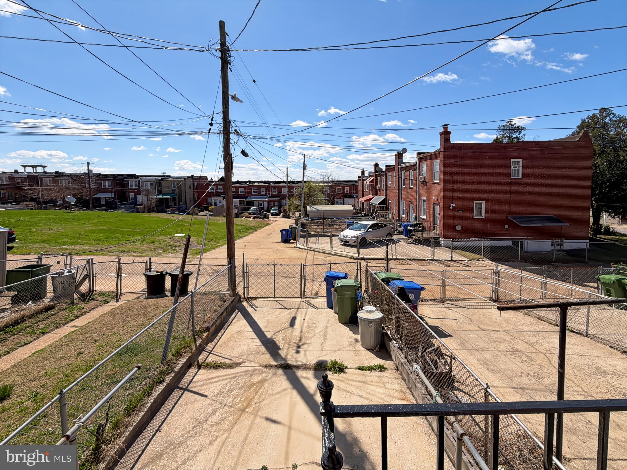 BROADWAY EAST - Residential