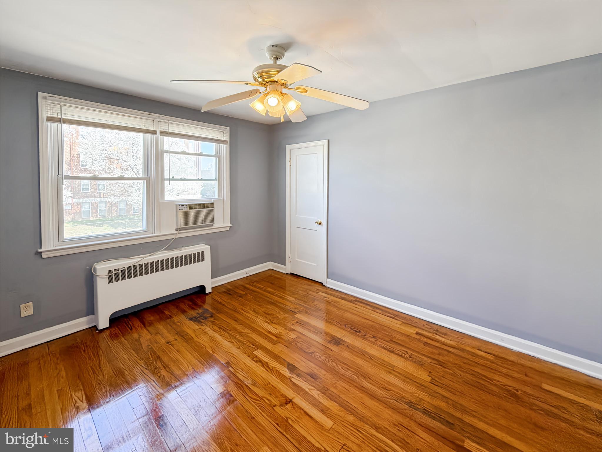 BROADWAY EAST - Residential