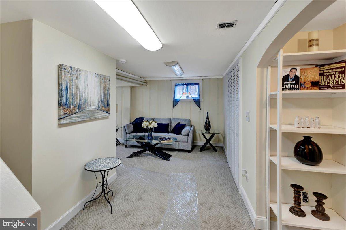 FOREST HEIGHTS - Residential