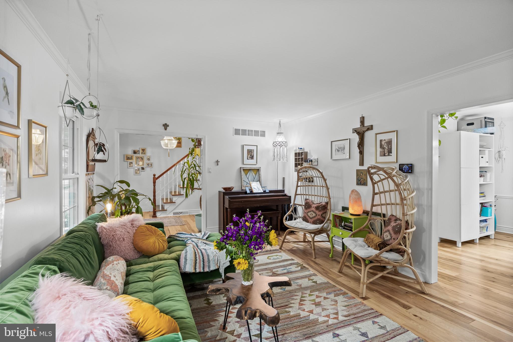 4 SCARLET OAK MEWS