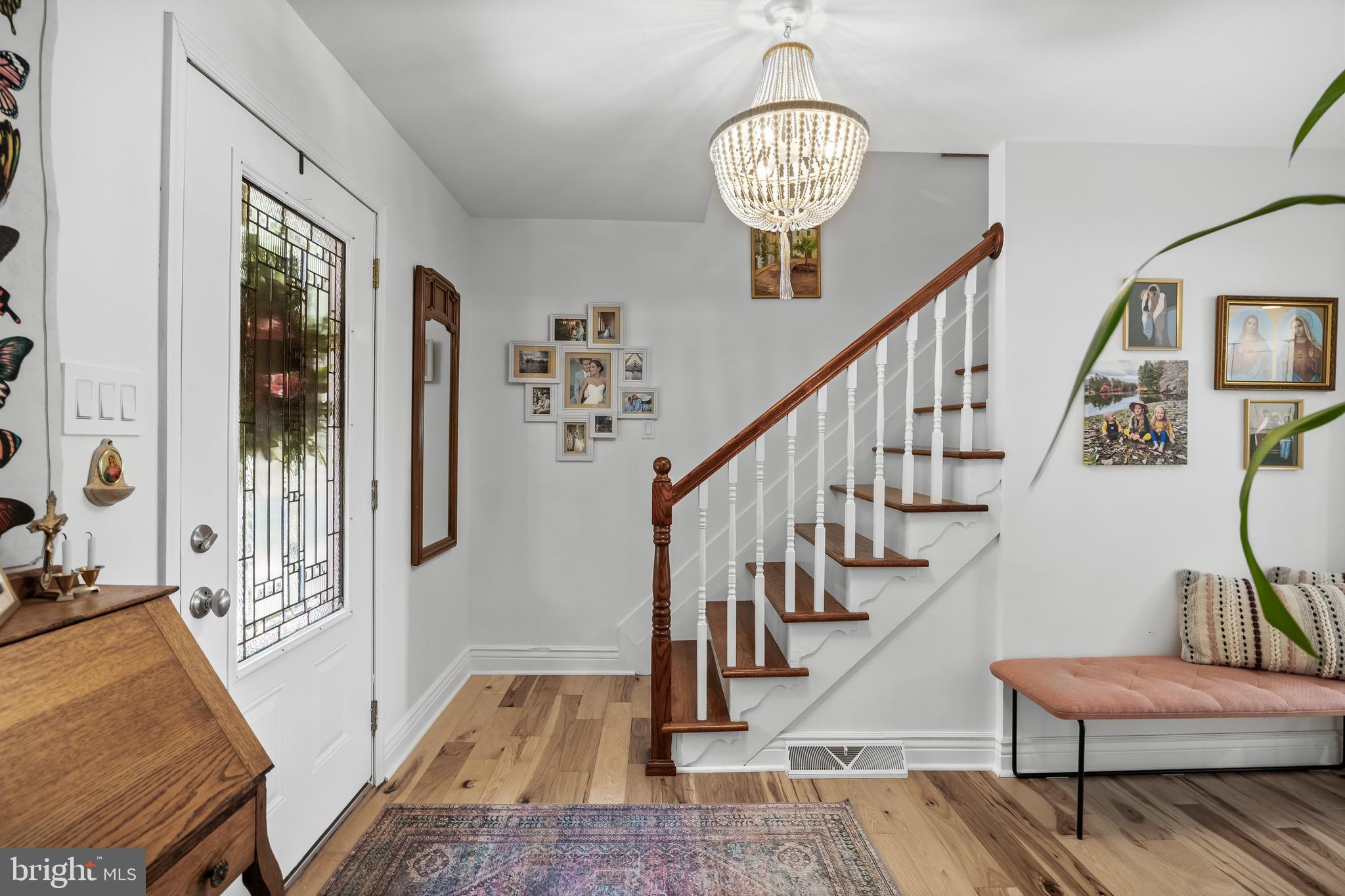 4 SCARLET OAK MEWS