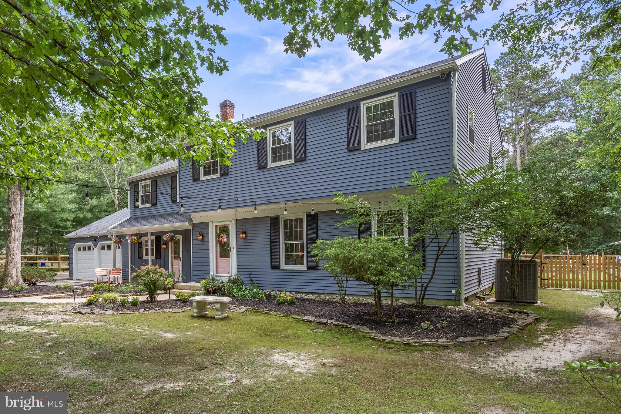 4 SCARLET OAK MEWS