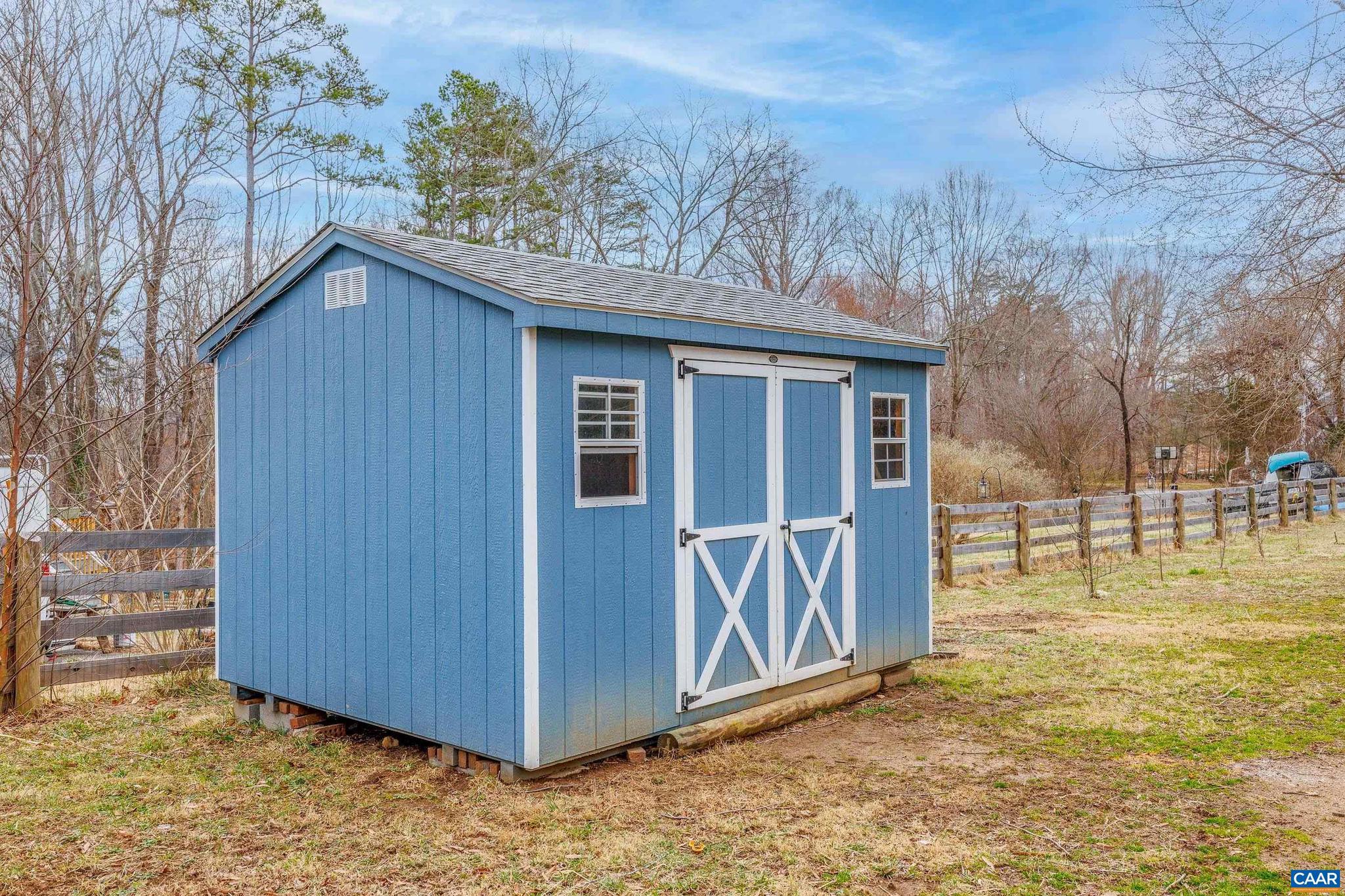 WINDSOR ESTATES - Residential