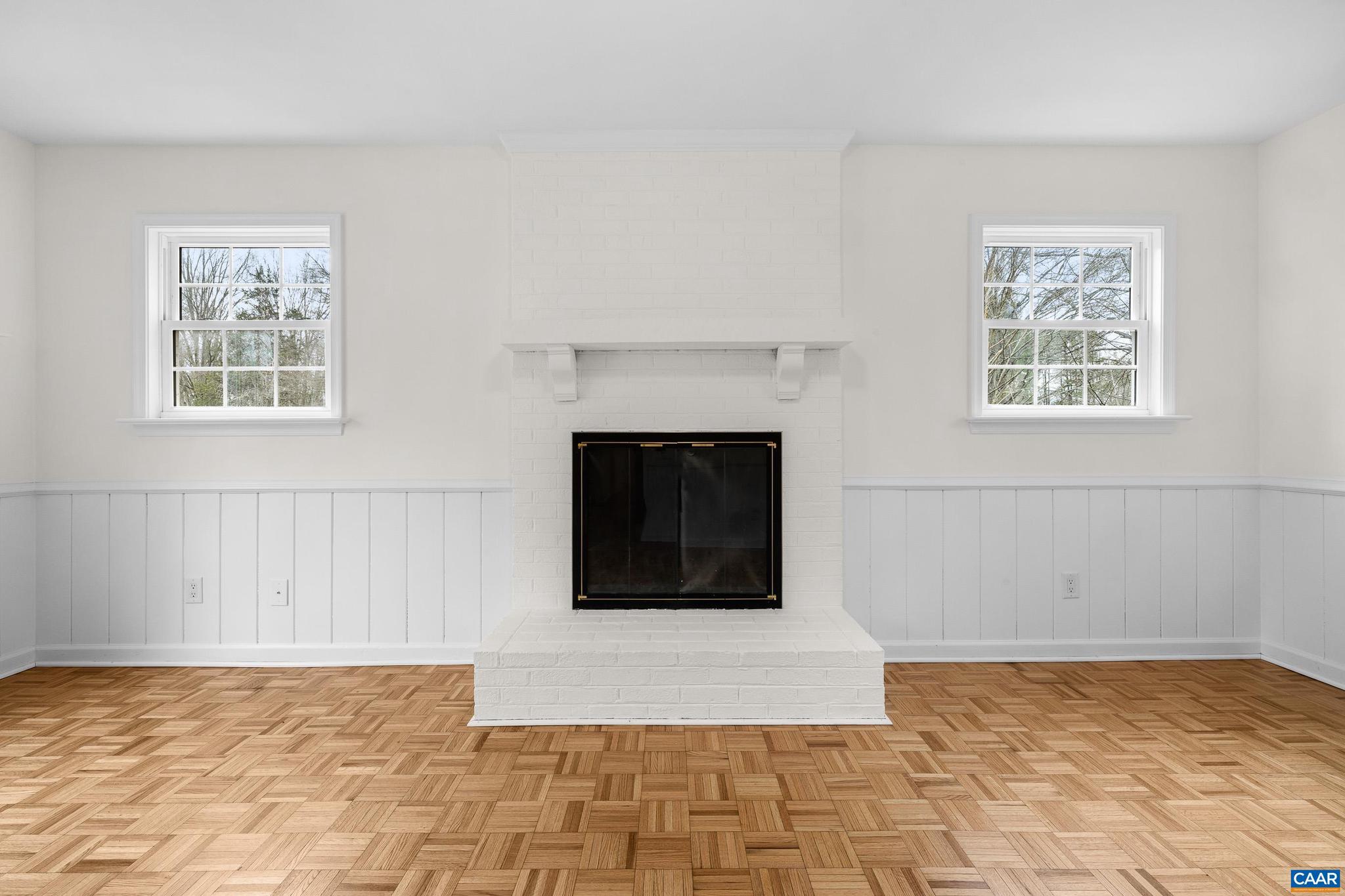 WINDSOR ESTATES - Residential