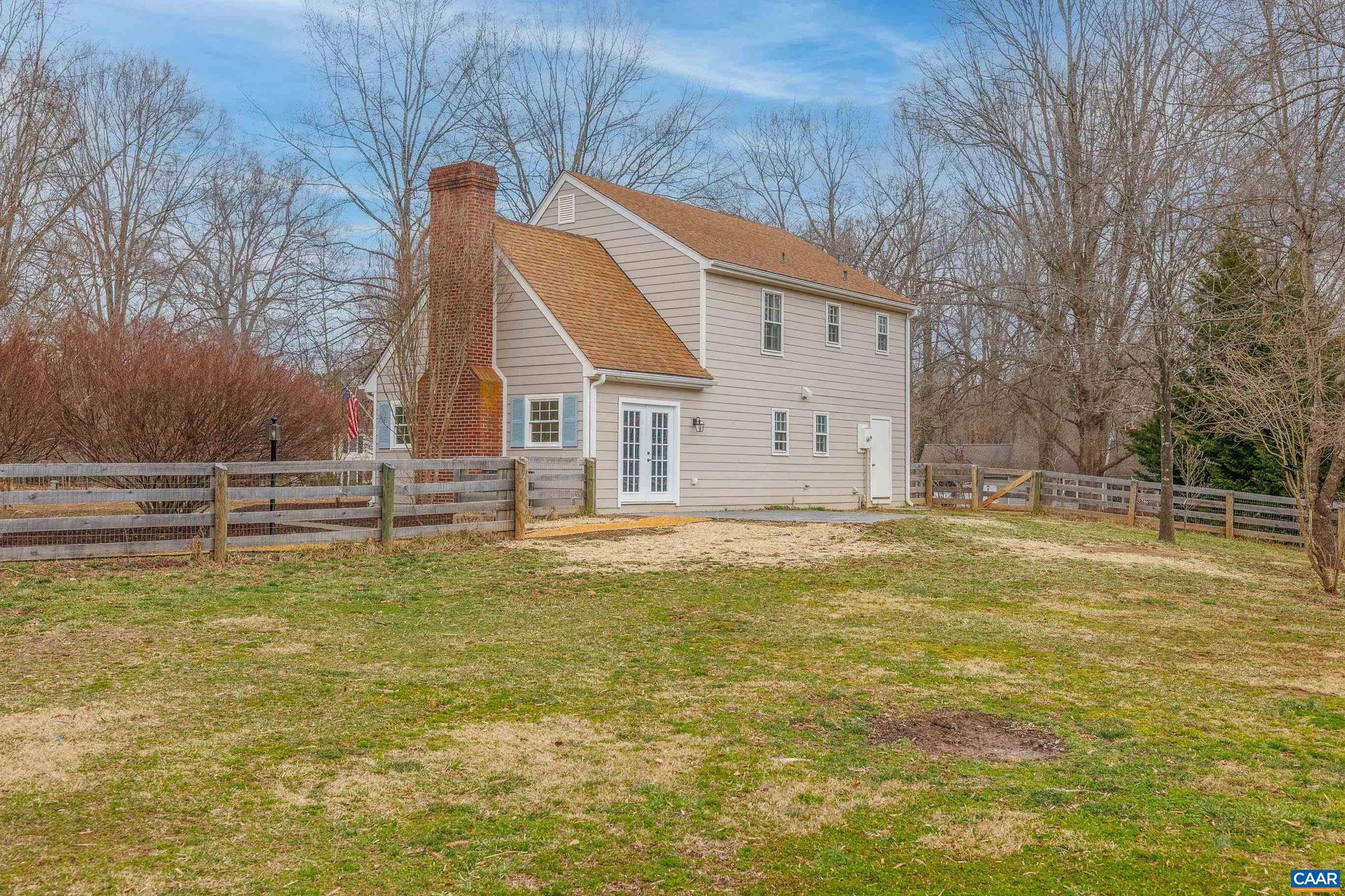 WINDSOR ESTATES - Residential