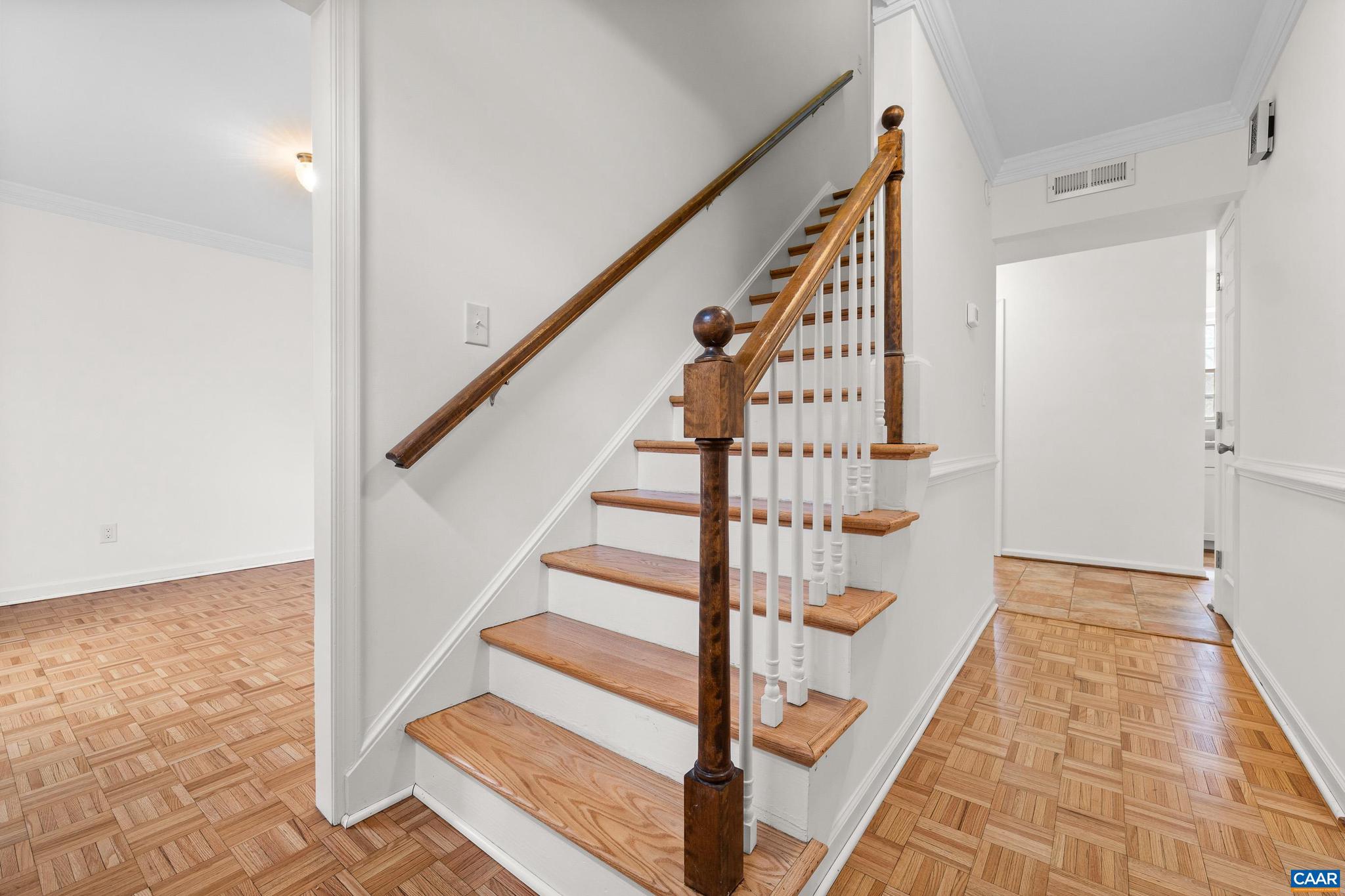 WINDSOR ESTATES - Residential