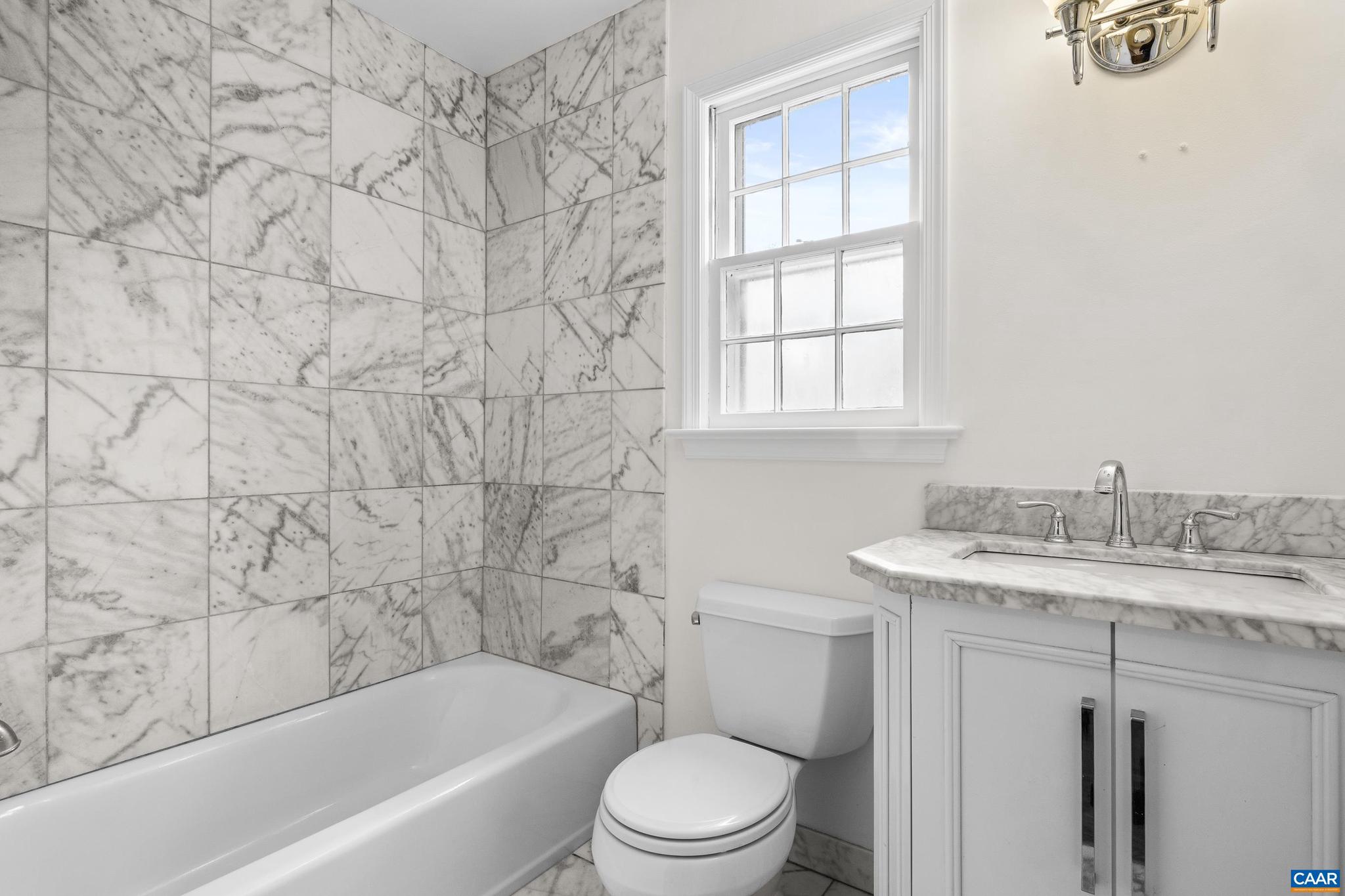 WINDSOR ESTATES - Residential