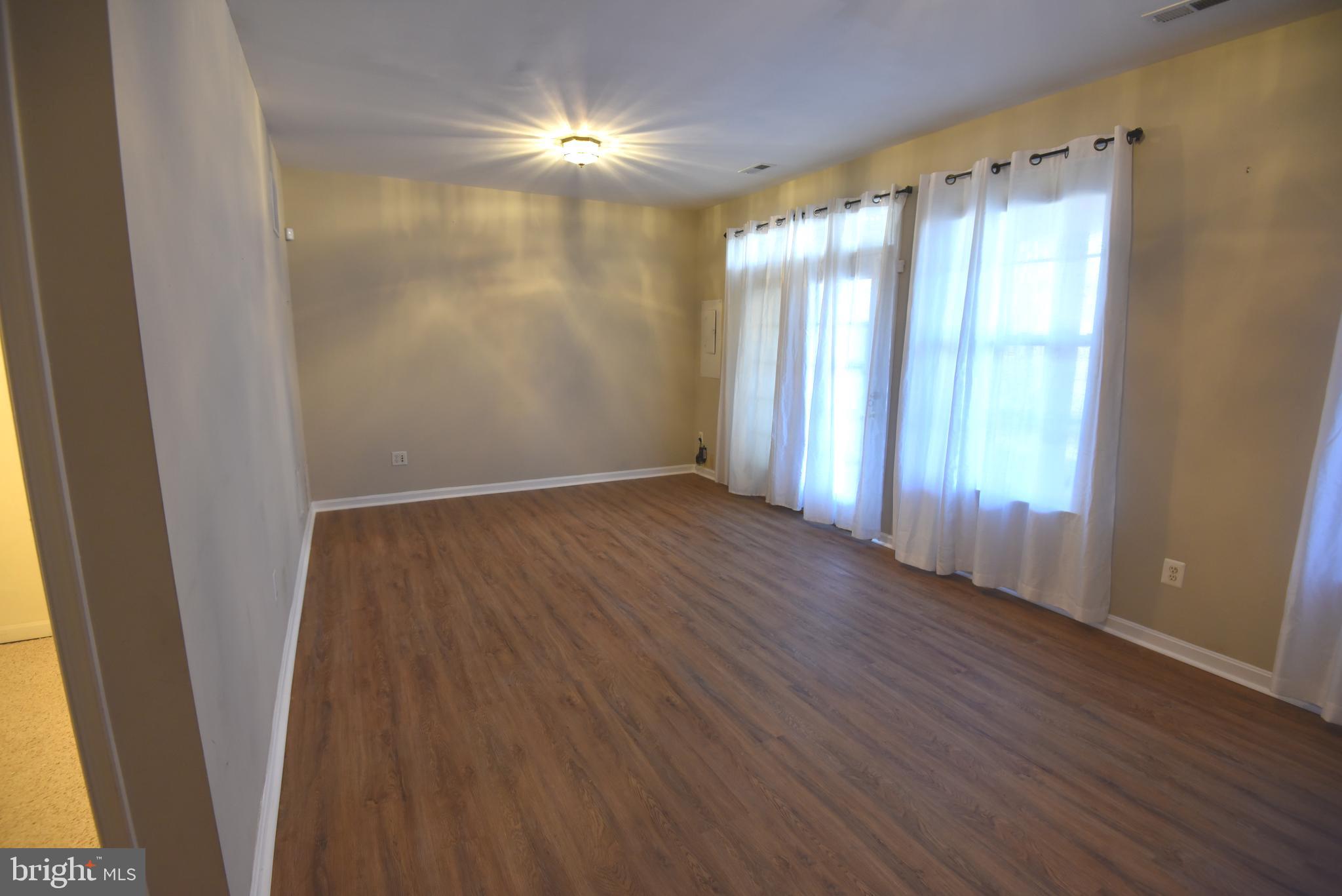 POTOMAC STATION - Residential Lease