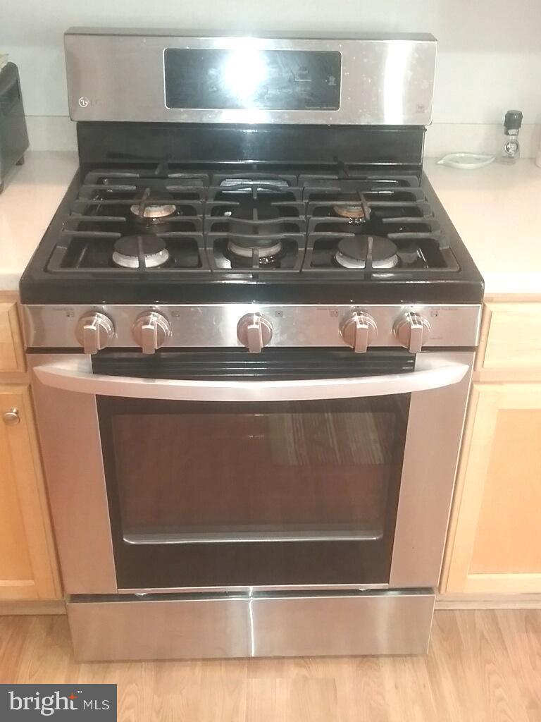 POTOMAC STATION - Residential Lease