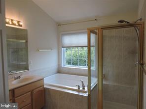 POTOMAC STATION - Residential Lease