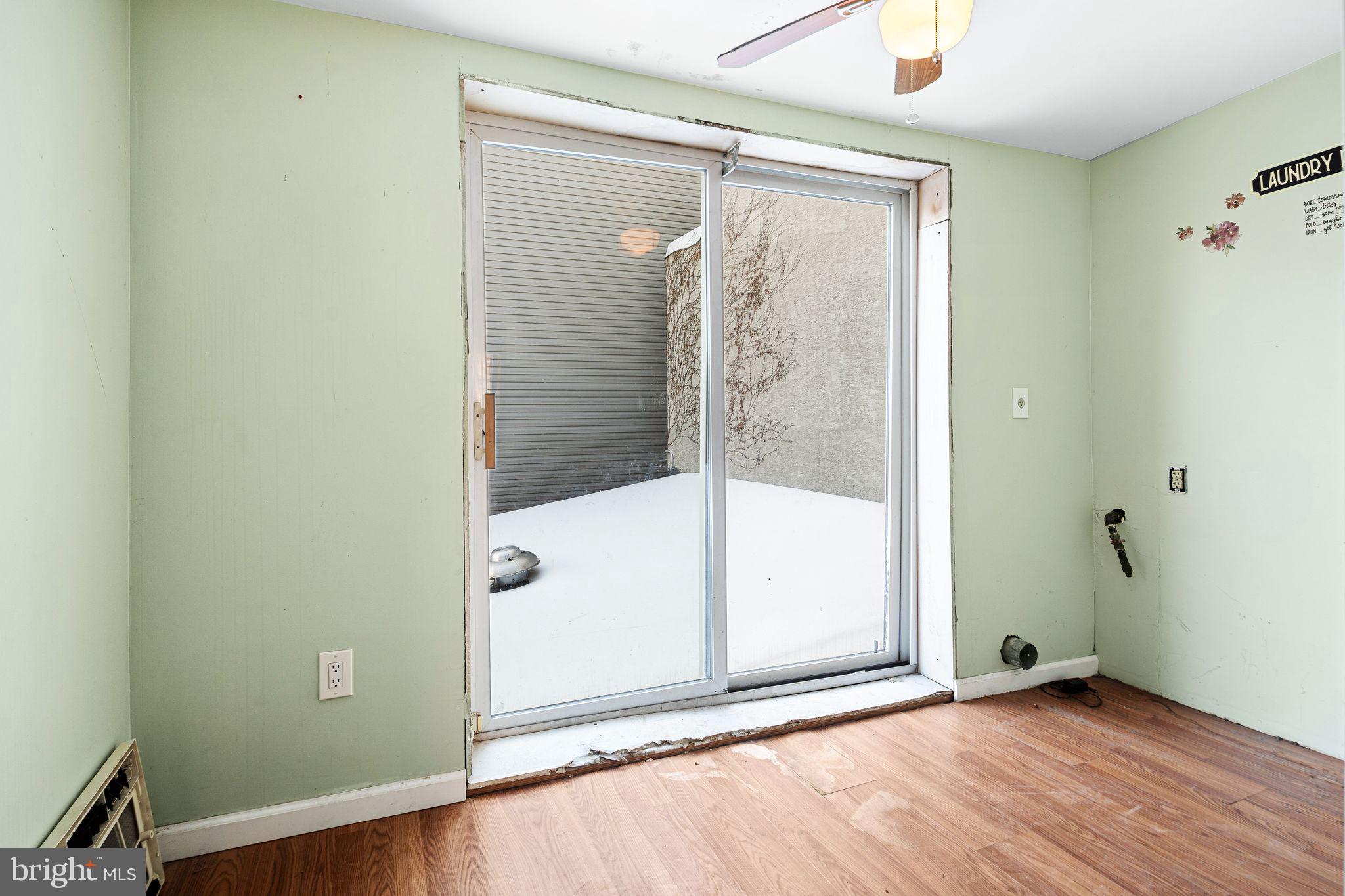 POINT BREEZE - Residential