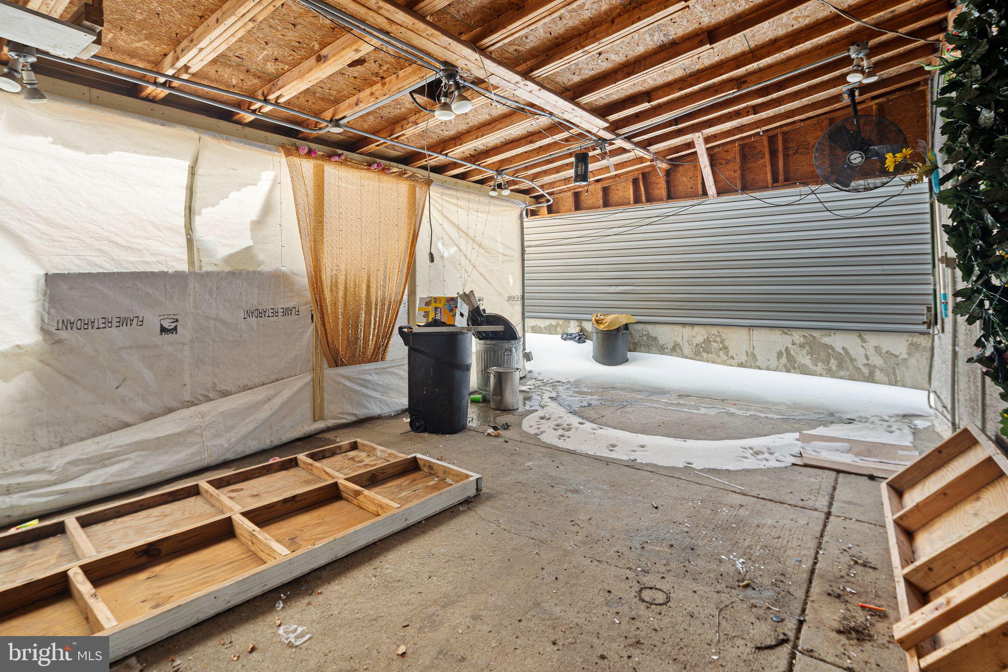 POINT BREEZE - Residential