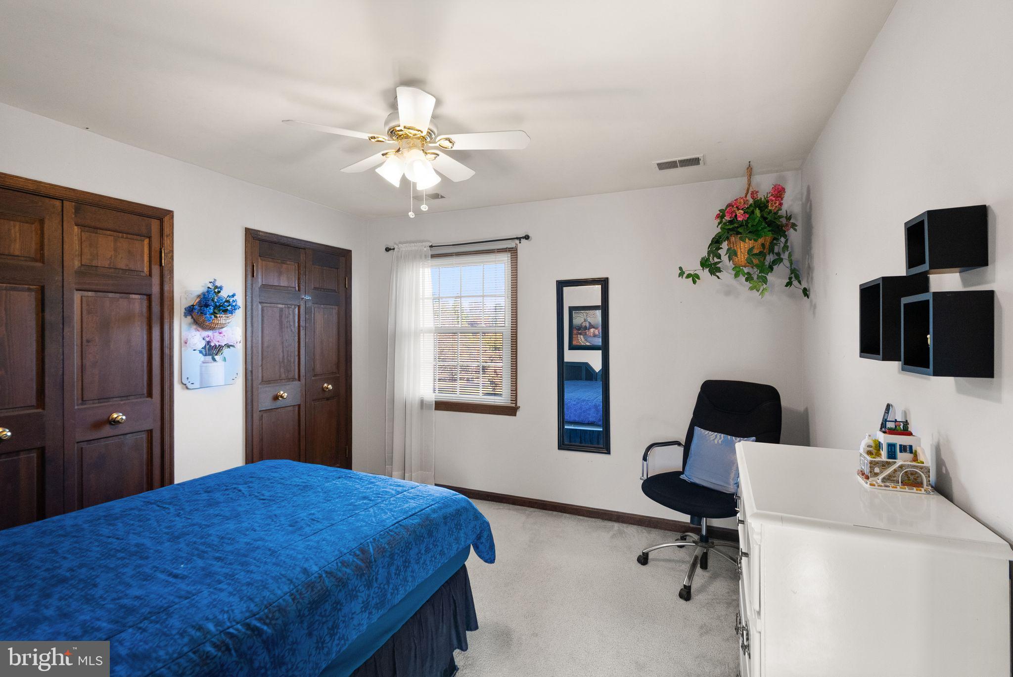 LAKE FAIRFAX PARK ESTATE - Residential