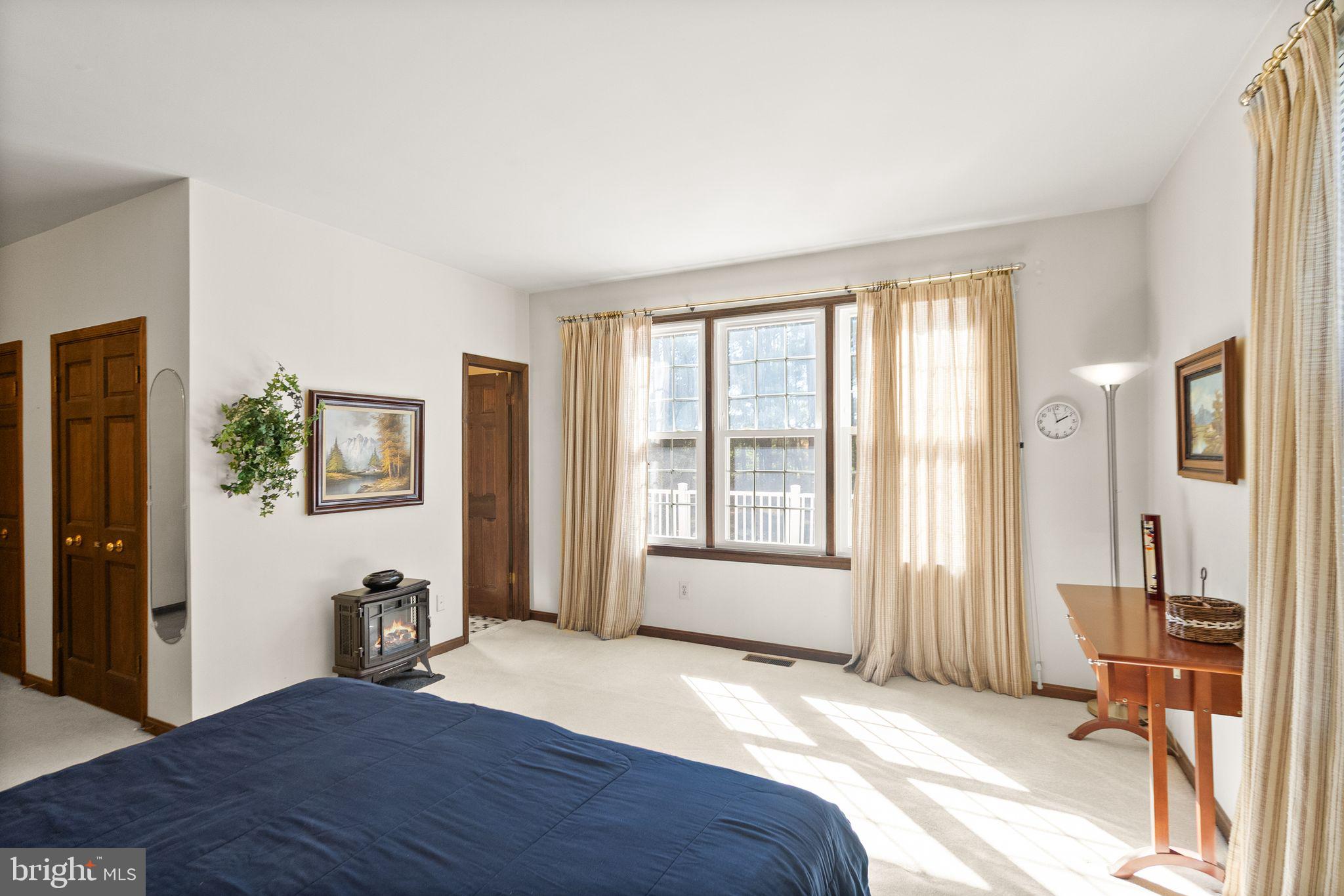 LAKE FAIRFAX PARK ESTATE - Residential