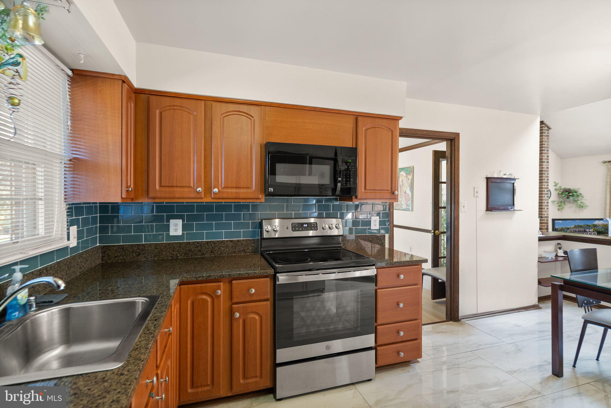 LAKE FAIRFAX PARK ESTATE - Residential