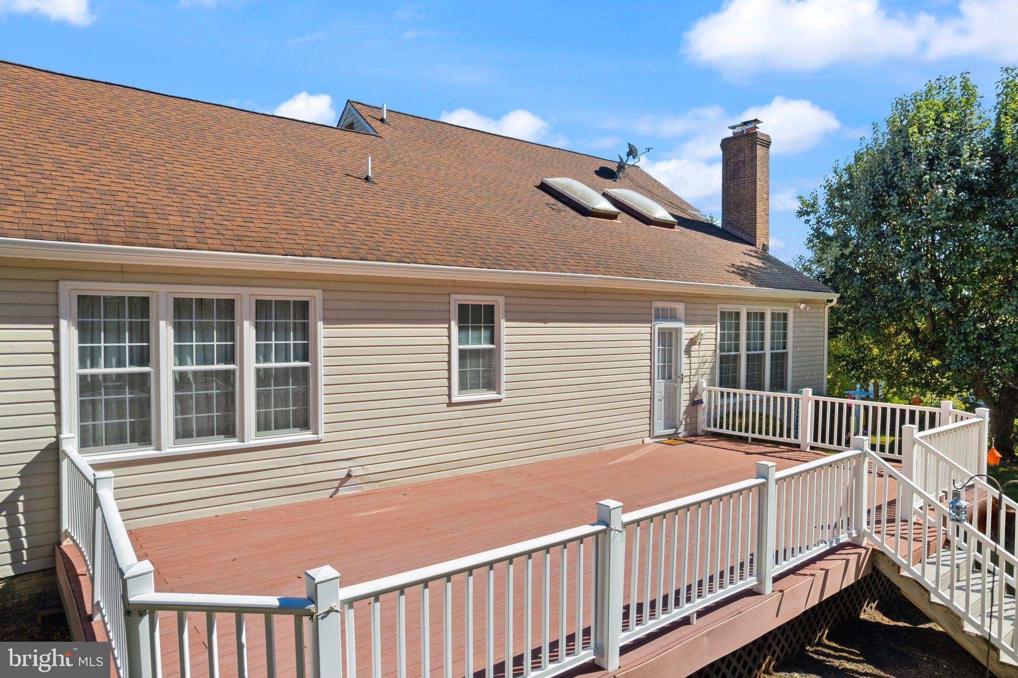 LAKE FAIRFAX PARK ESTATE - Residential