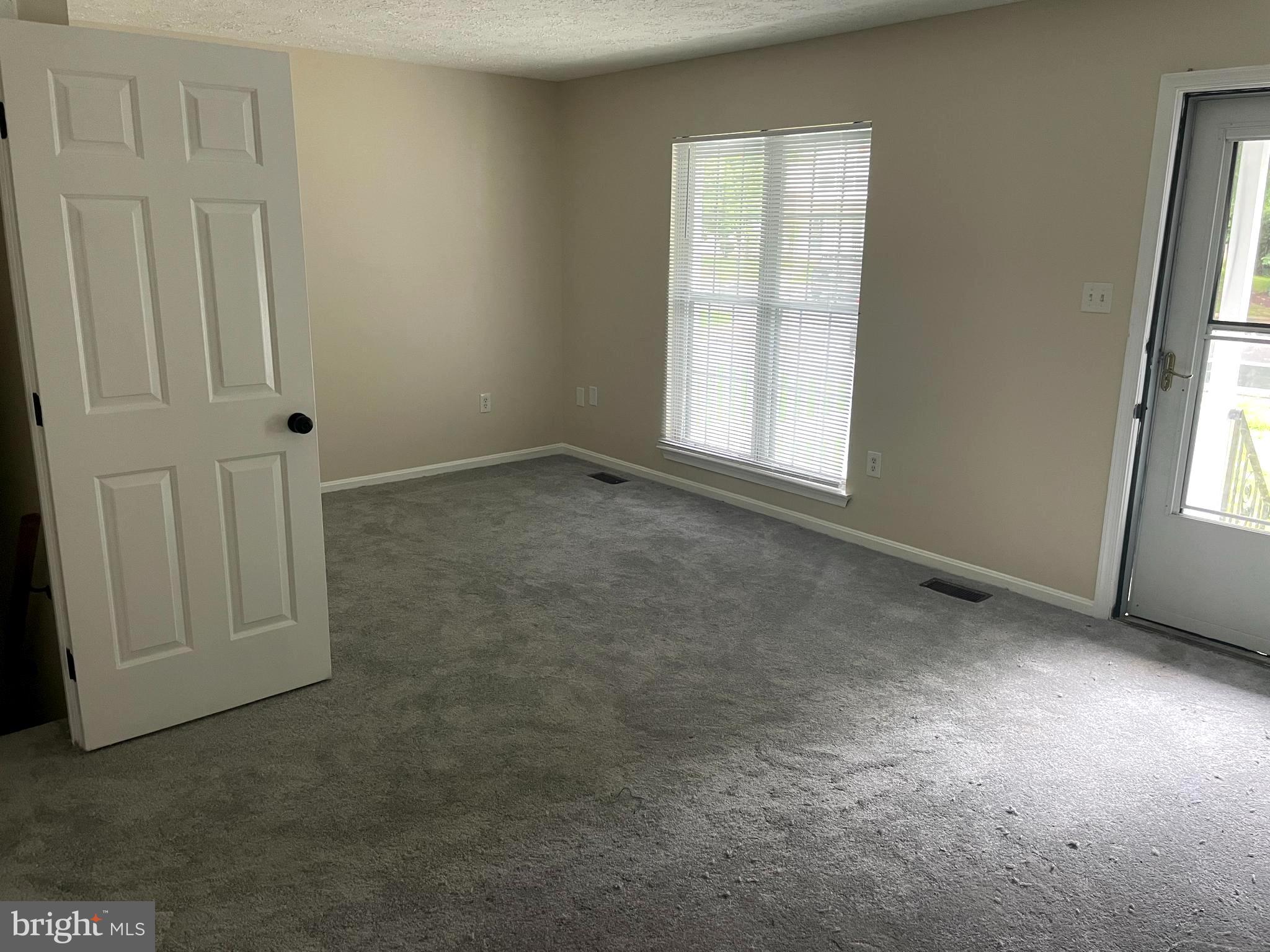 QUAILS RUN - Residential Lease