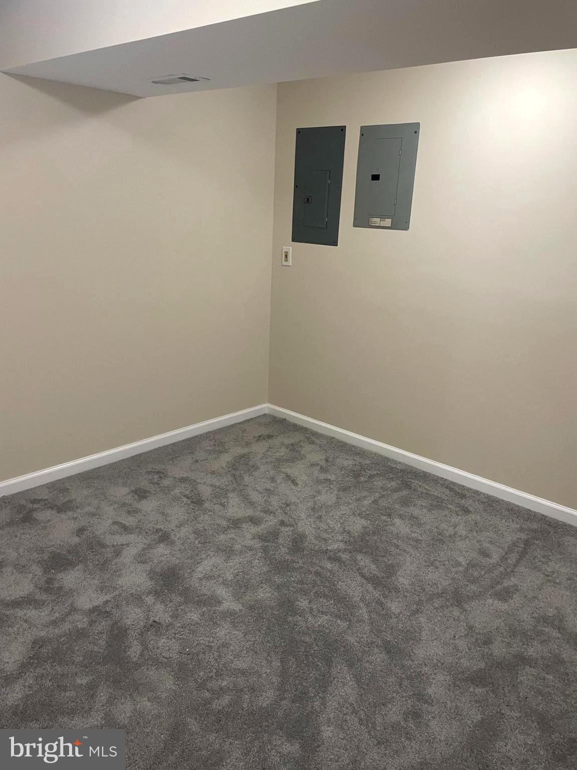 QUAILS RUN - Residential Lease