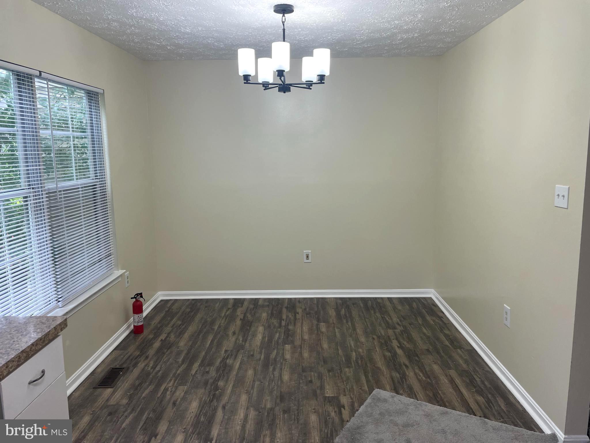 QUAILS RUN - Residential Lease