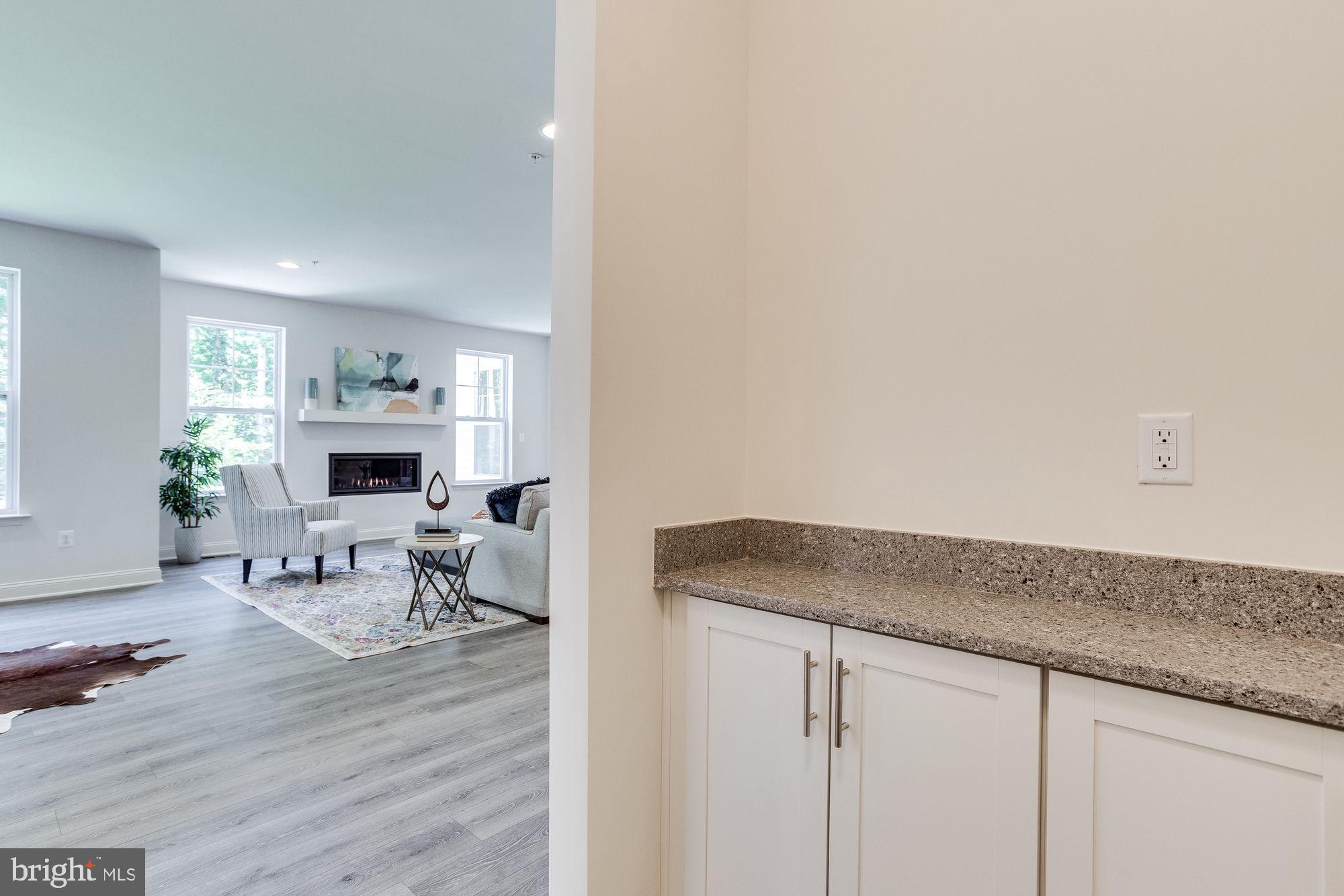 KINGSVIEW KNOLLS - Residential