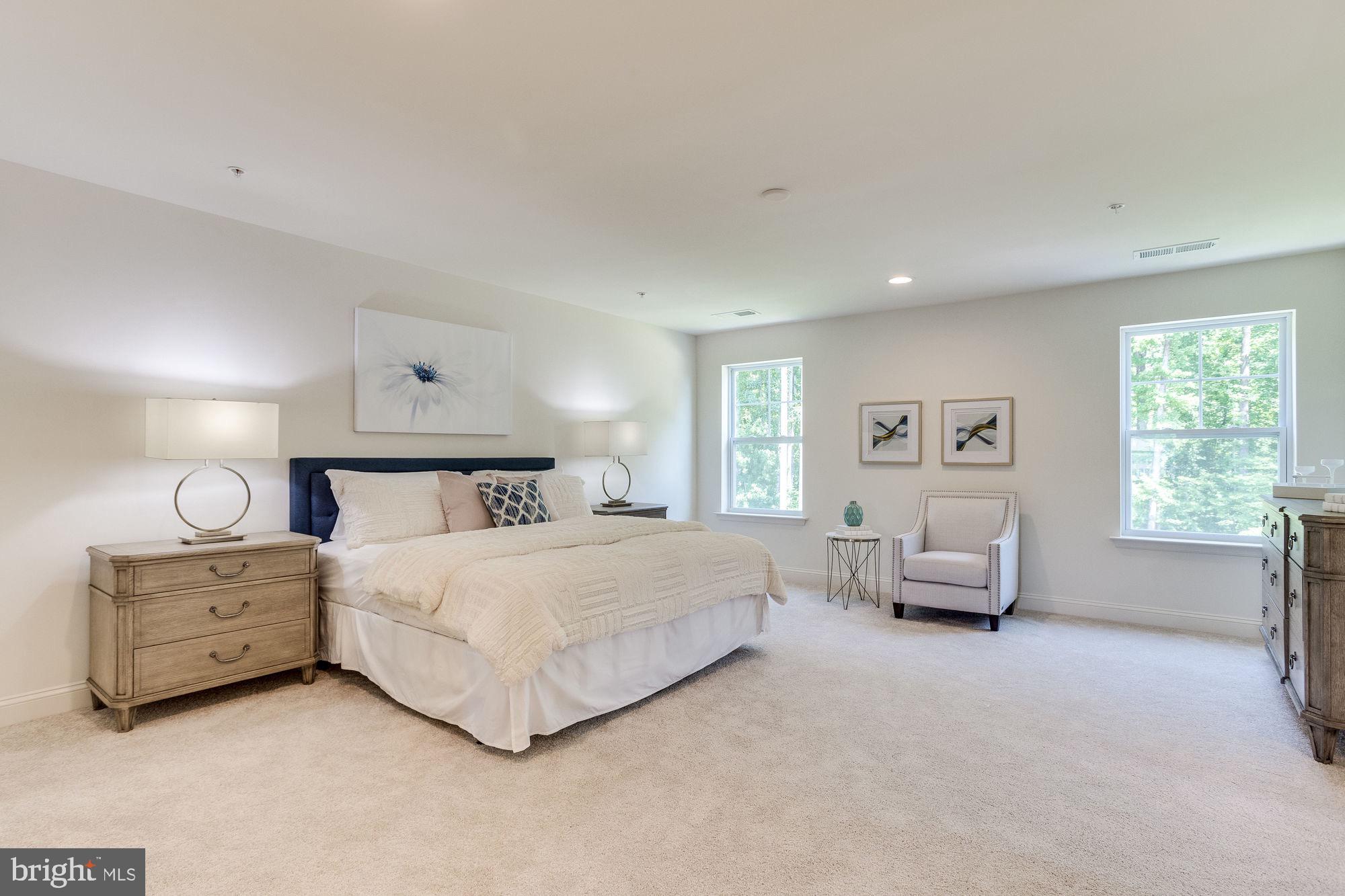 KINGSVIEW KNOLLS - Residential