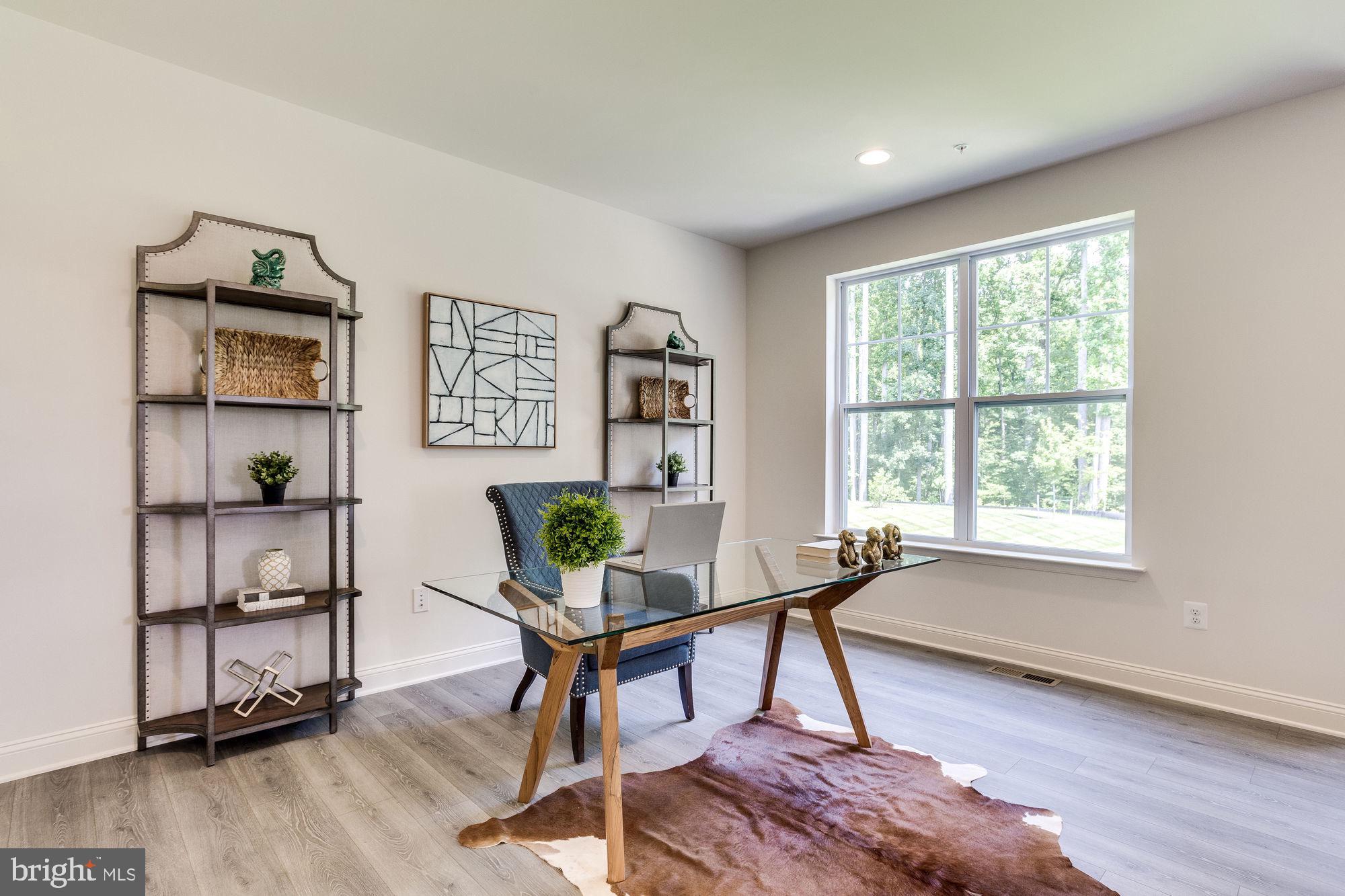 KINGSVIEW KNOLLS - Residential