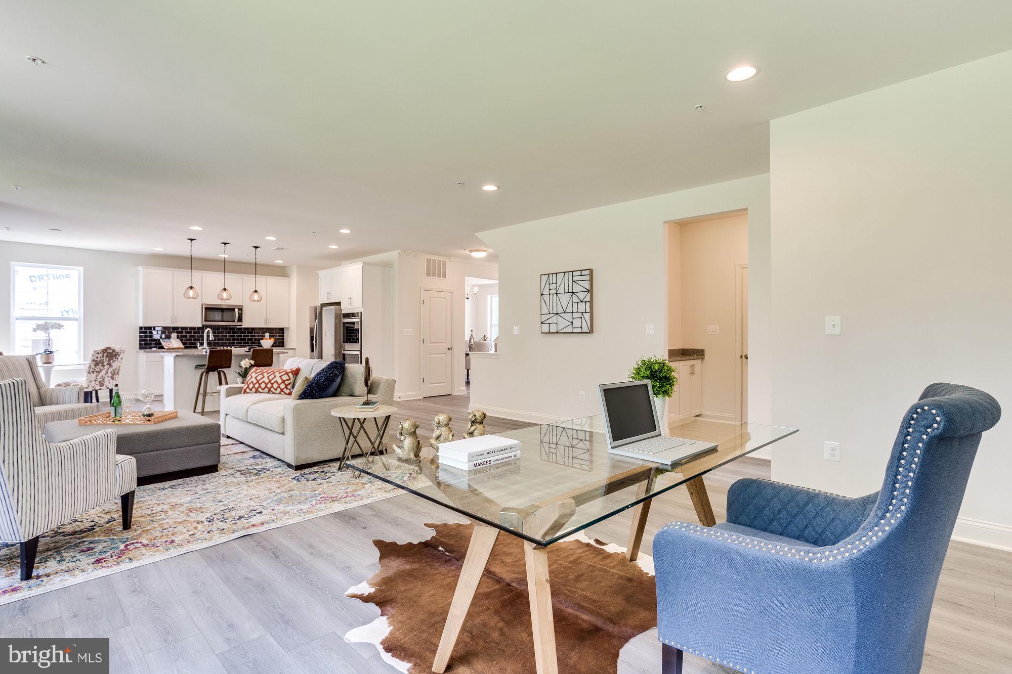 KINGSVIEW KNOLLS - Residential