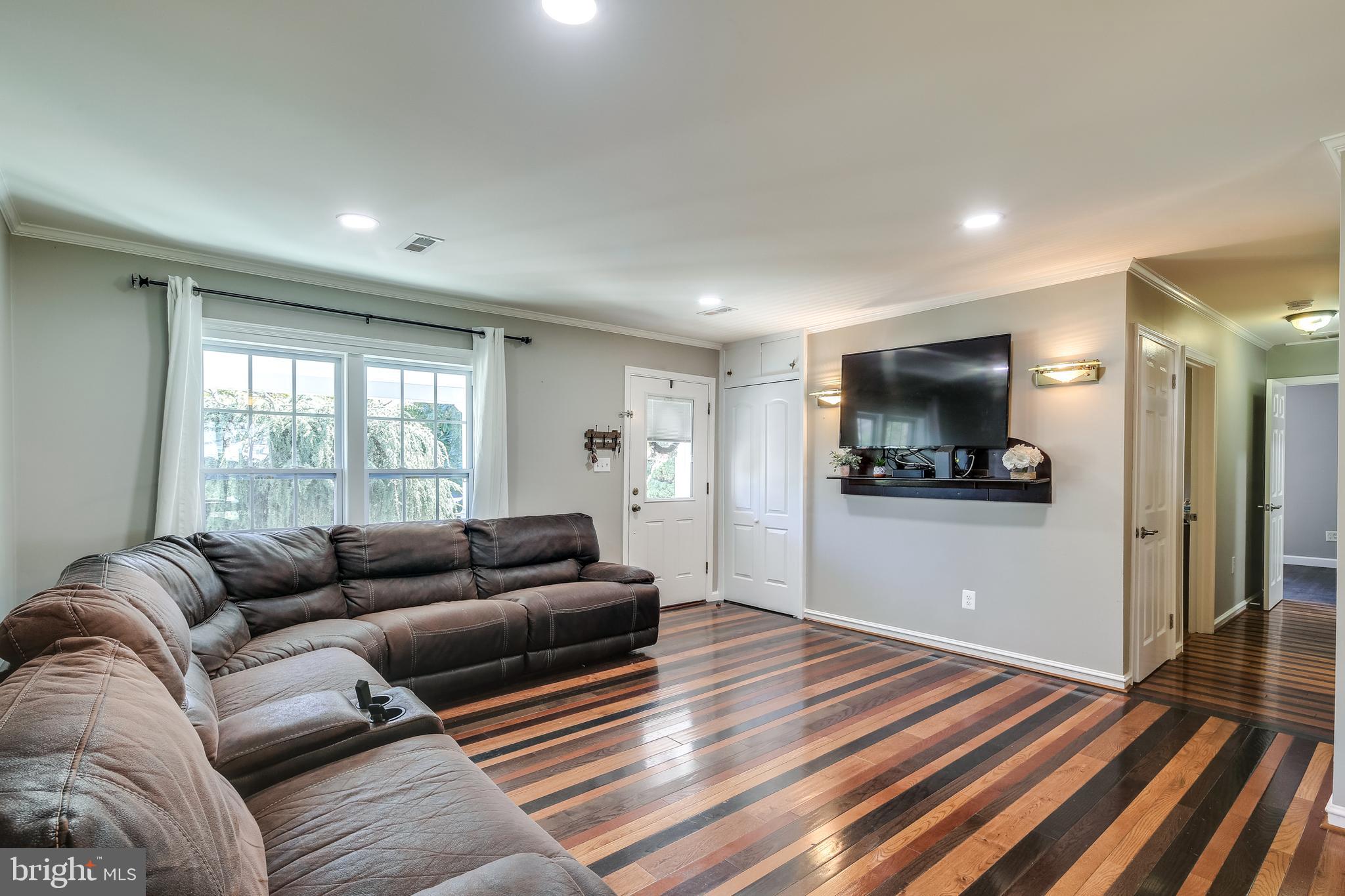 BROWNS - Residential