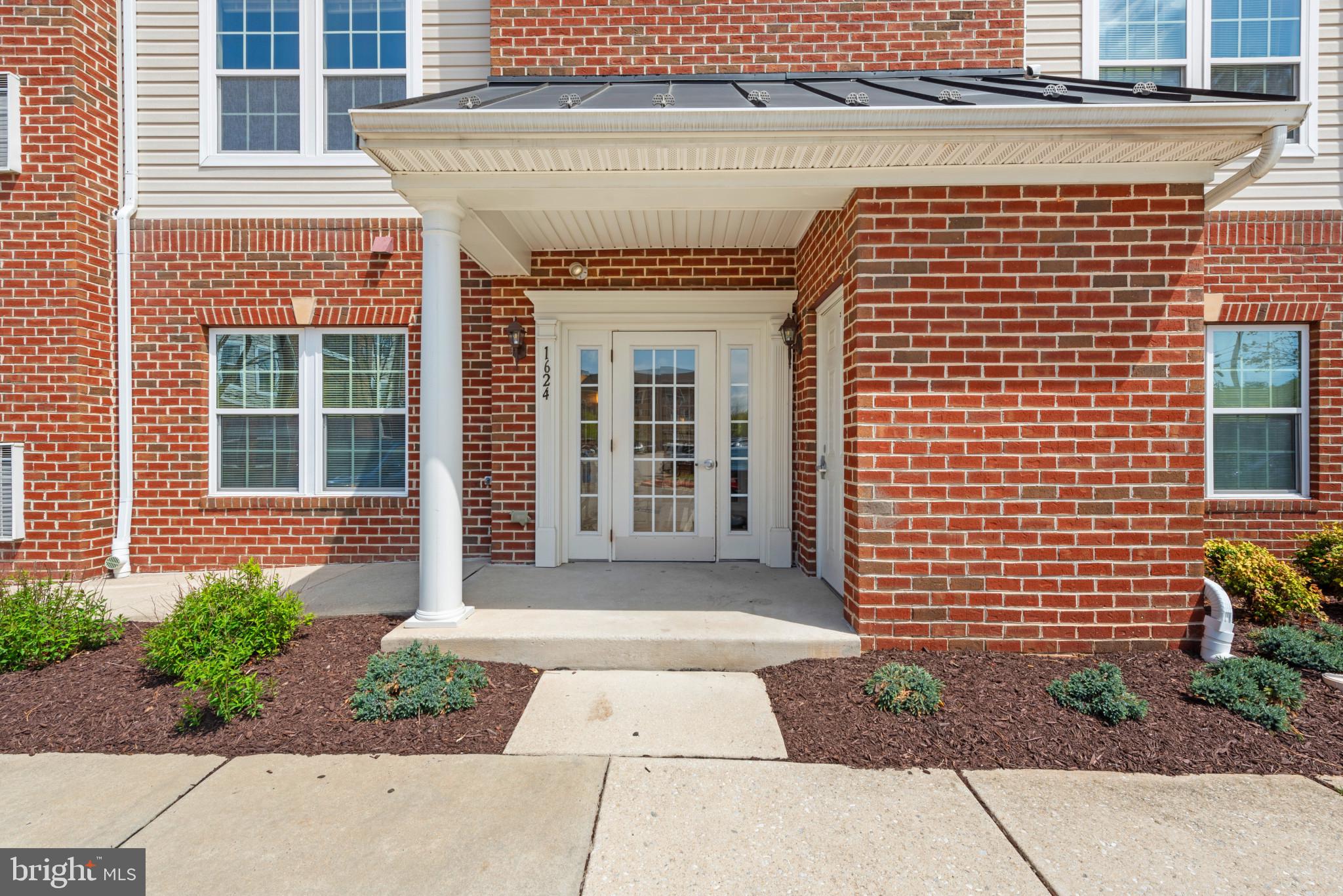 1624 HARDWICK COURT 101