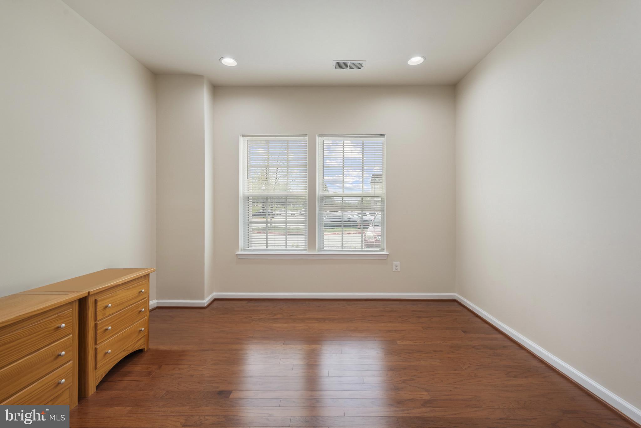 STONEY RUN - Residential