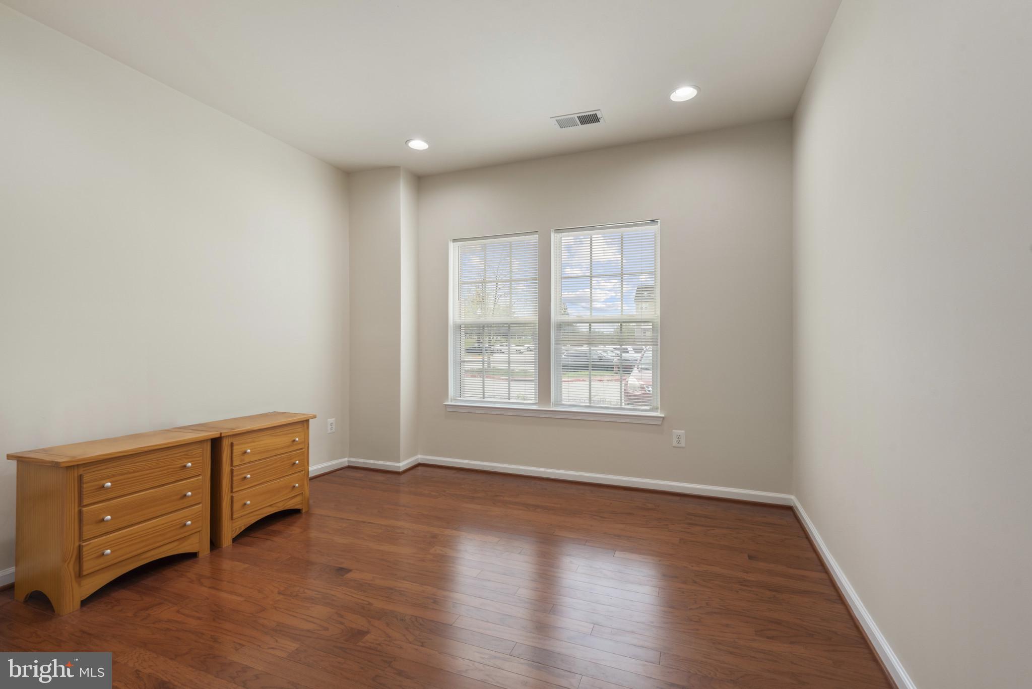 STONEY RUN - Residential