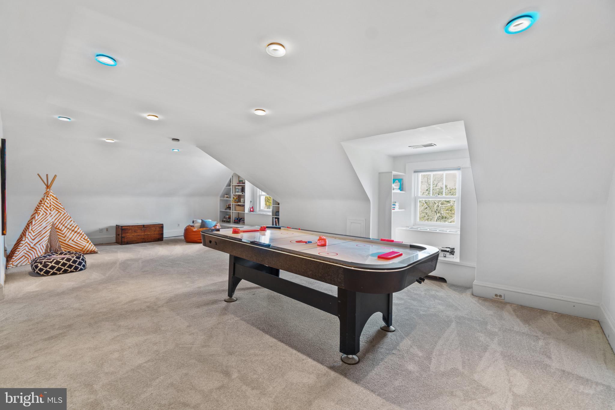 RUXTON - Residential