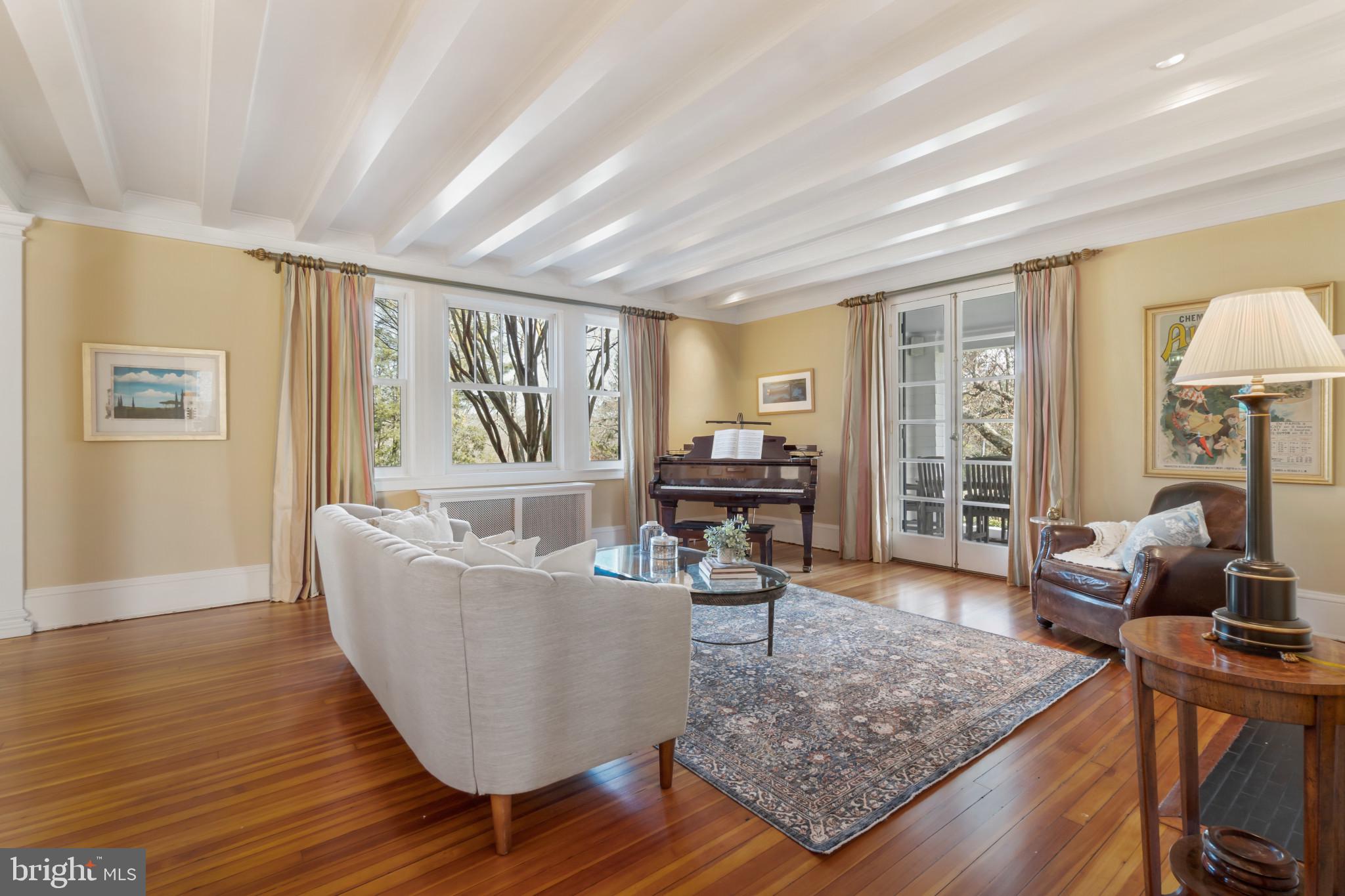 RUXTON - Residential