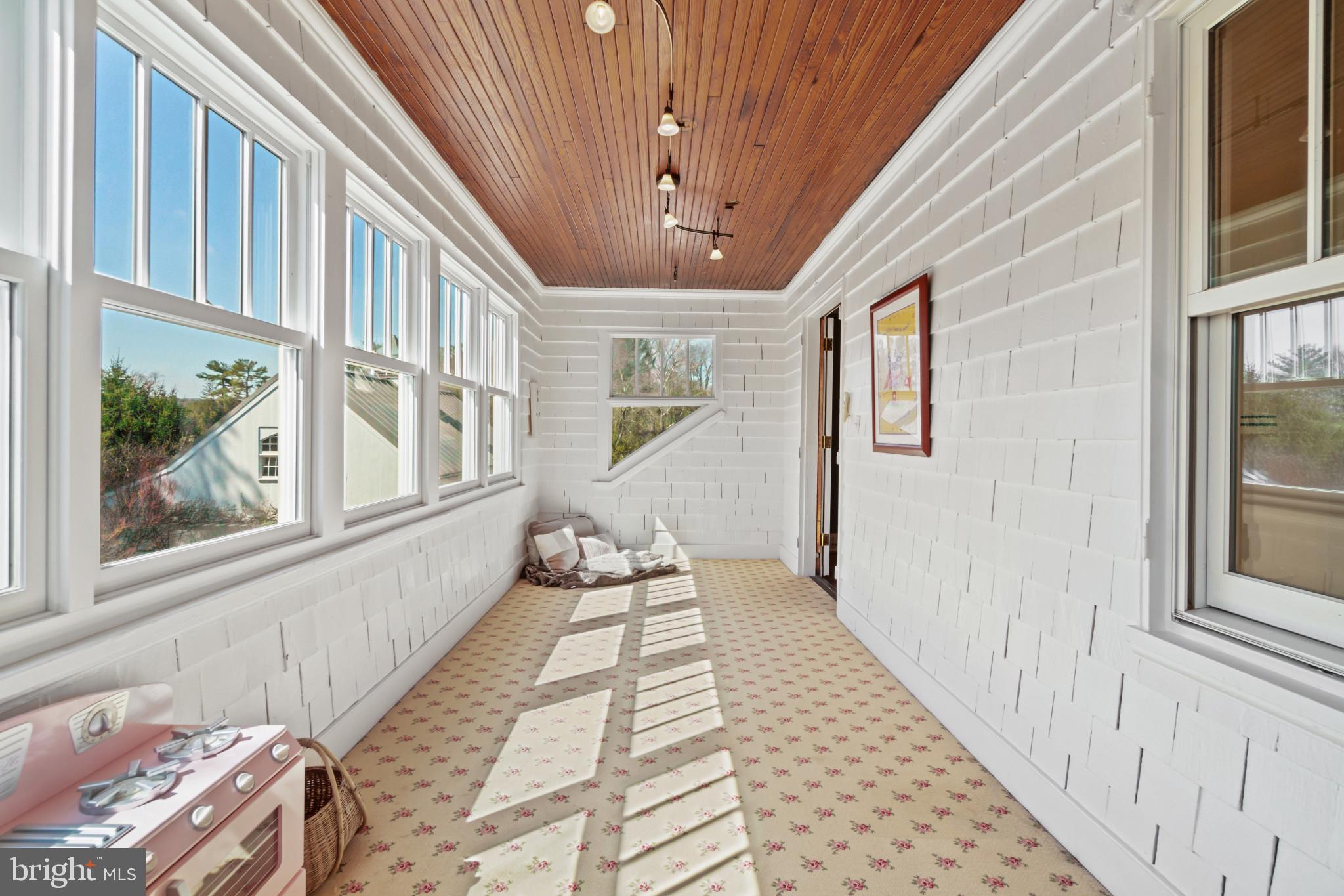 RUXTON - Residential